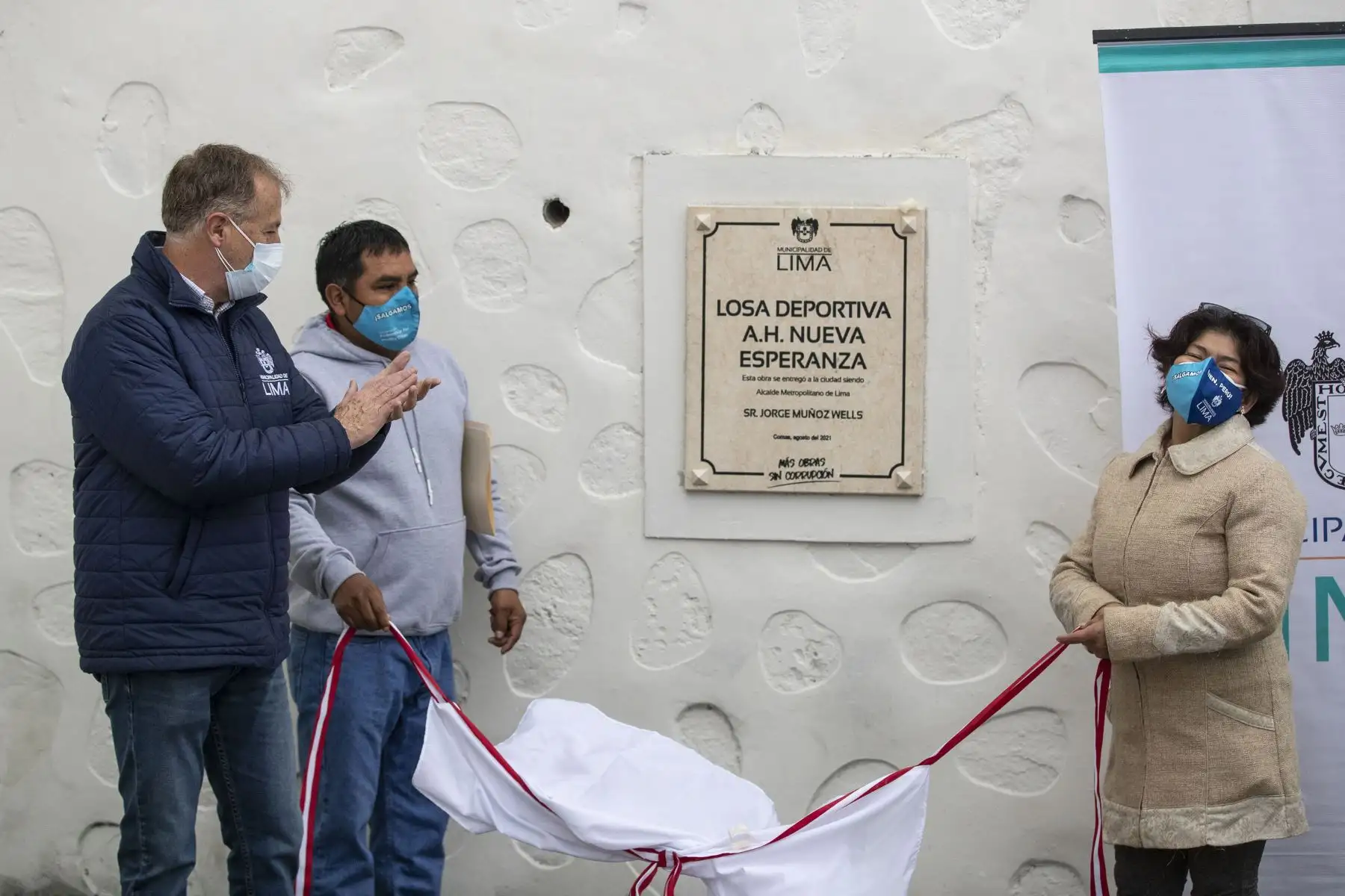 Alcalde de Lima, Jorge Muñoz inaugura Losa deportiva en A.H. Nueva Esperanza de Comas.
Foto: MML