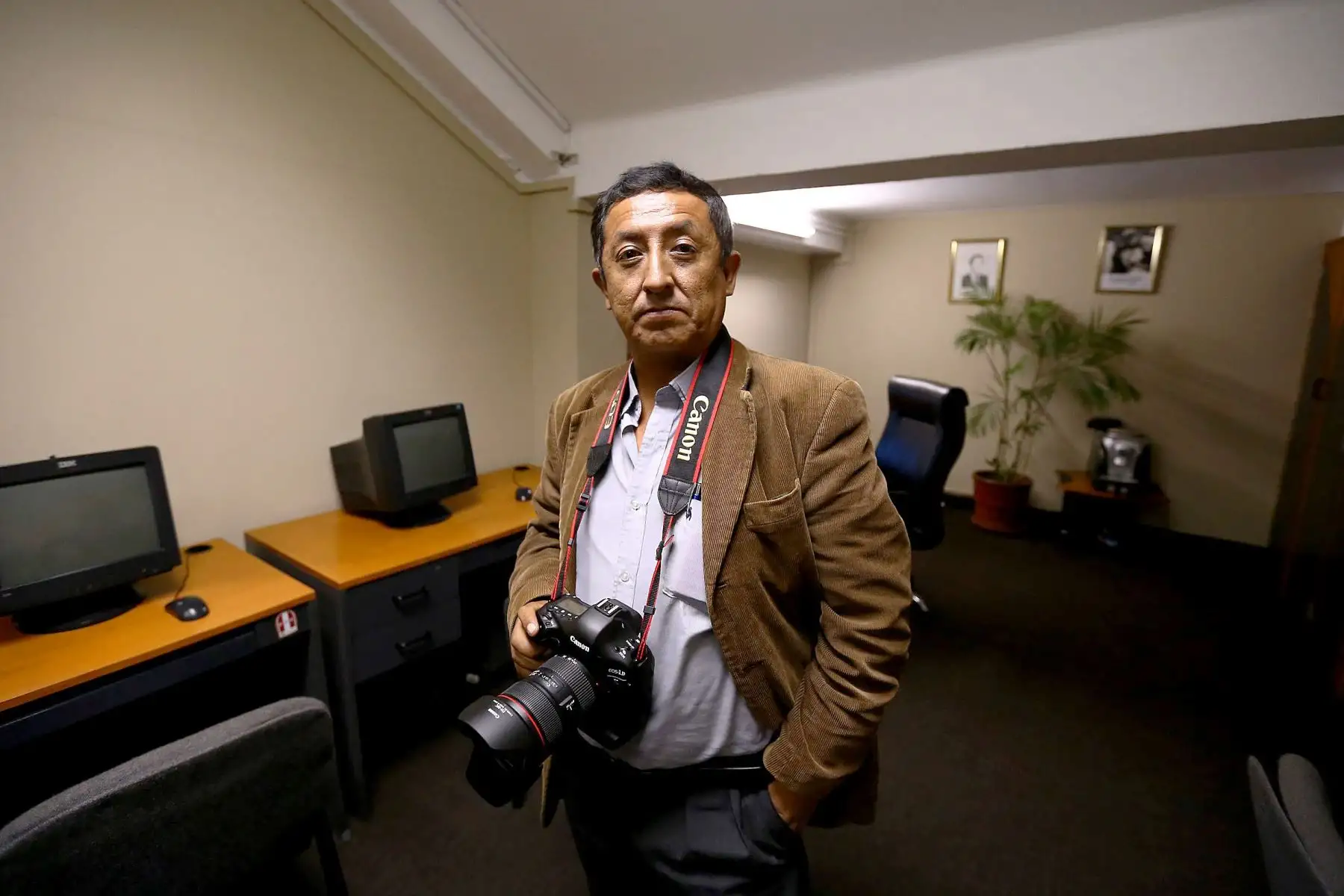 El gran amigo y maestro de la fotografía Jhony Laurente deja un legado imborrable en la historia gráfica del Perú. Foto: Luis Iparraguirre/ANDINA