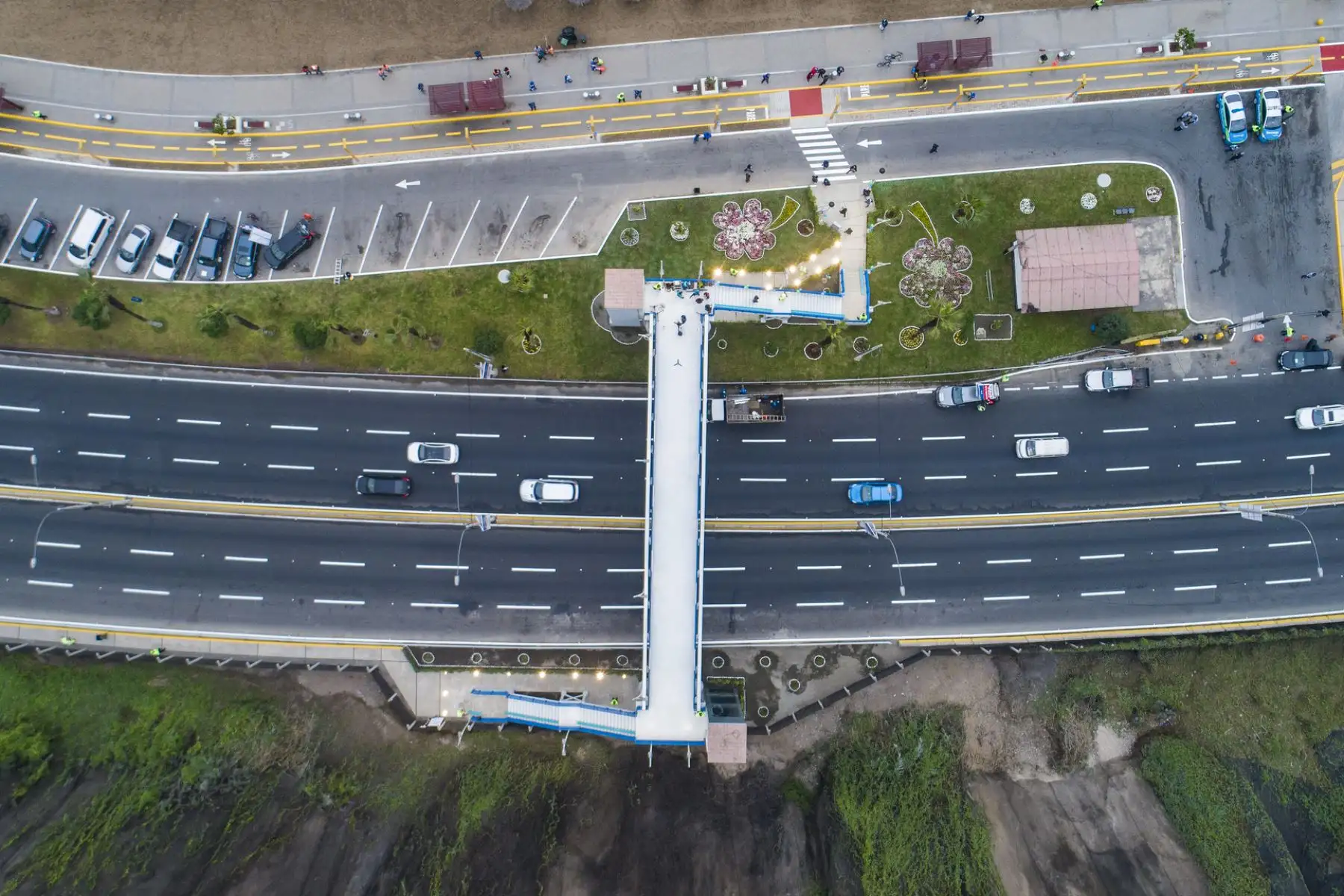 La estructura, que contó con una inversión de más de S/3 millones, brindará un acceso adecuado a los más de 149 mil visitantes del circuito de playas de la Costa Verde. Foto: ANDINA/ Municipalidad de Lima