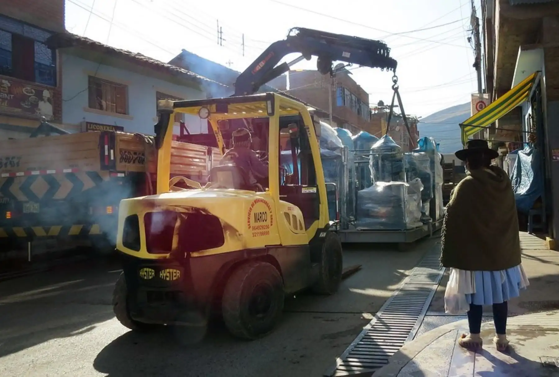 Ya se encuentra en Huancavelica la planta de oxígeno medicinal, informó el Proyecto Legado que adquirió el equipo en el extranjero. Foto: ANDINA/difusión.