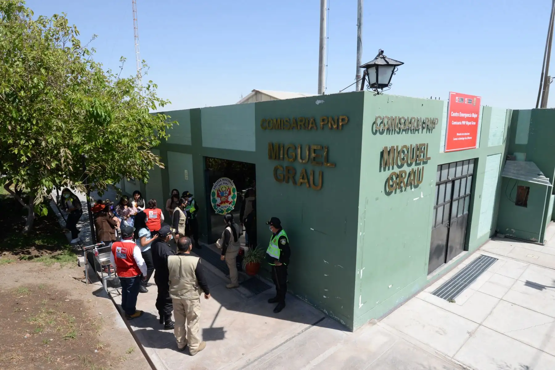 La ministra de la Mujer y Poblaciones Vulnerables, Anahí Durand realiza una visita de trabajo al Centro Emergencia Mujer (CEM) Miguel Grau, ubicado en el distrito de Paucarpata, en Arequipa.
Foto: MIMP