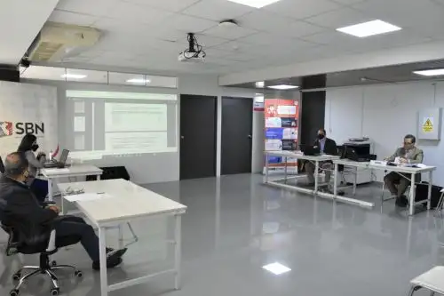 La oferta que resultó ganadora fue declarada como postor hábil, luego de que se abriera el sobre único presentado durante la convocatoria y se constatara que el postor cumplió con los requisitos necesarios, entre los que destacan, la presentación de su propuesta económica y no tener impedimento de contratar con el Estado. ANDINA/ SBN