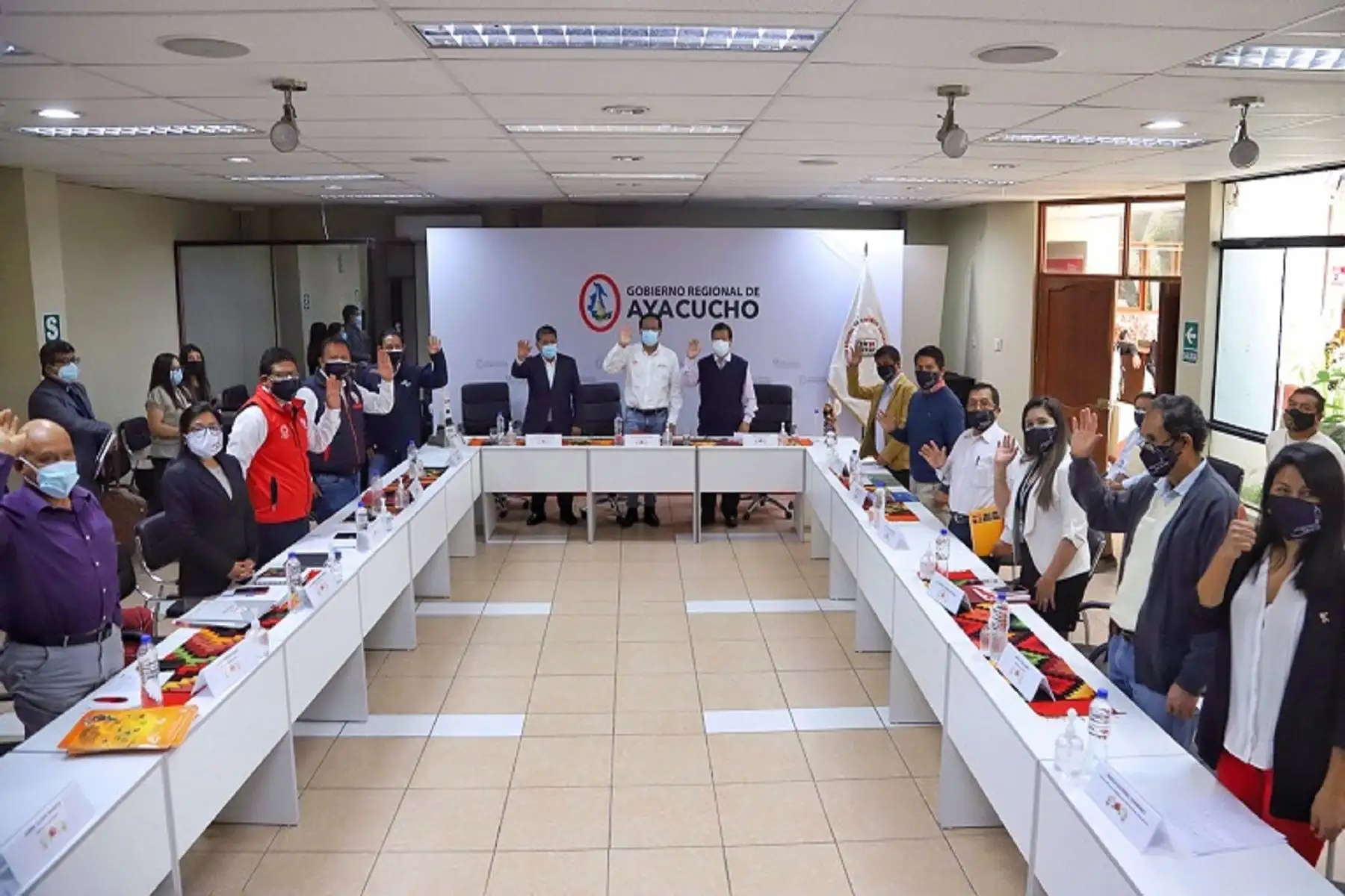 Ministro de Comercio Exterior y Turismo, Roberto Sánchez.
