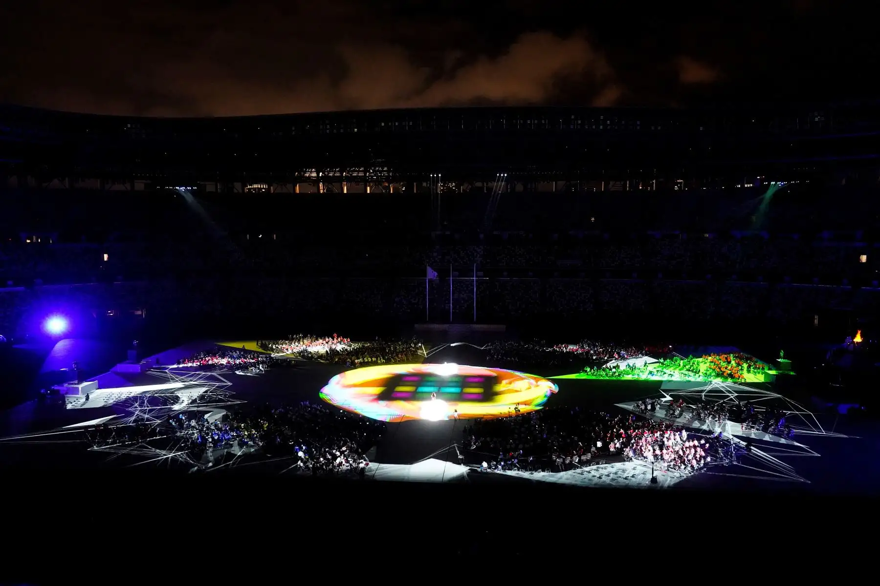 Vista general de la ceremonia de clausura de los Juegos Paralímpicos de Tokio 2020. Foto: EFE