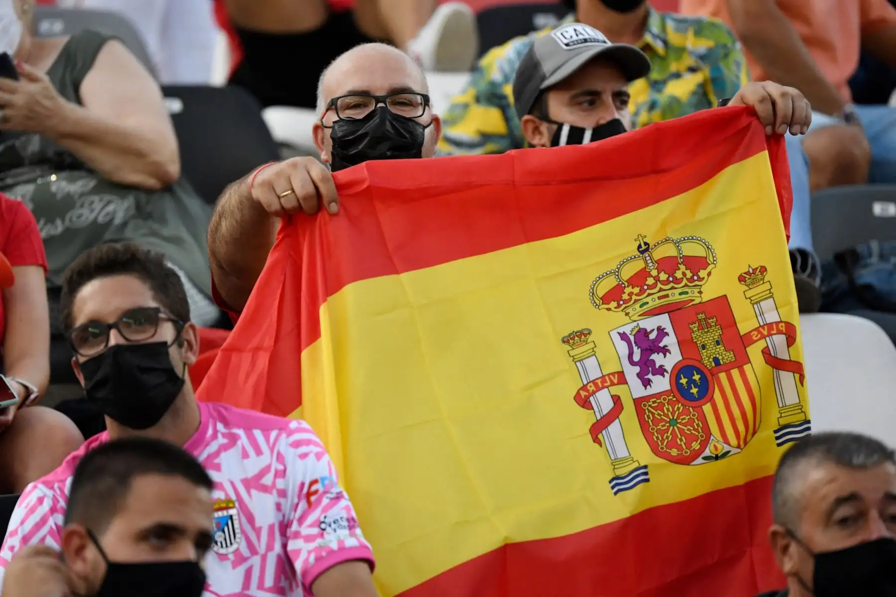 Los aficionados de España durante partido ante Georgia por las clasificatorias al Mundial Qatar 2022. Foto: AFP