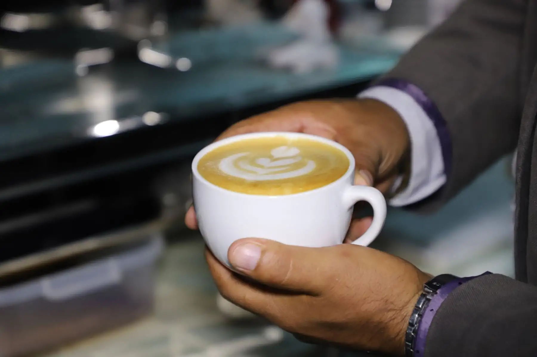 El término café especial hace alusión a la geografía y a los microclimas, que permiten la producción de granos de café con sabor único y de características particulares que preservan su identidad.  Cortesía