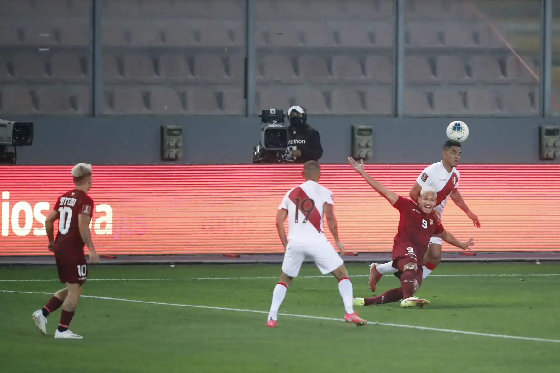 Perú derrota 1 a 0 a Venezuela en el Estadio Nacional por las Eliminatorias Qatar 2022 por la Copa del Mundo.  Foto: ANDINA/Juan Carlos Guzmán
