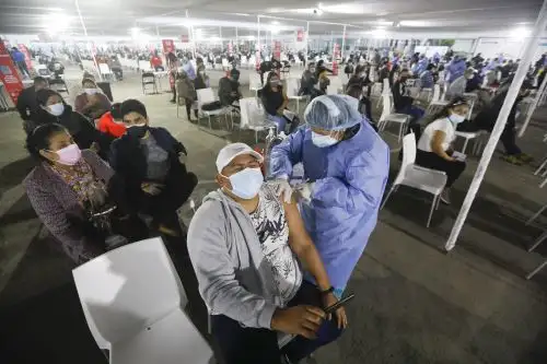 En las últimas 24 horas el Minsa aplicó 317,200 dosis. ANDINA/ MInsa
