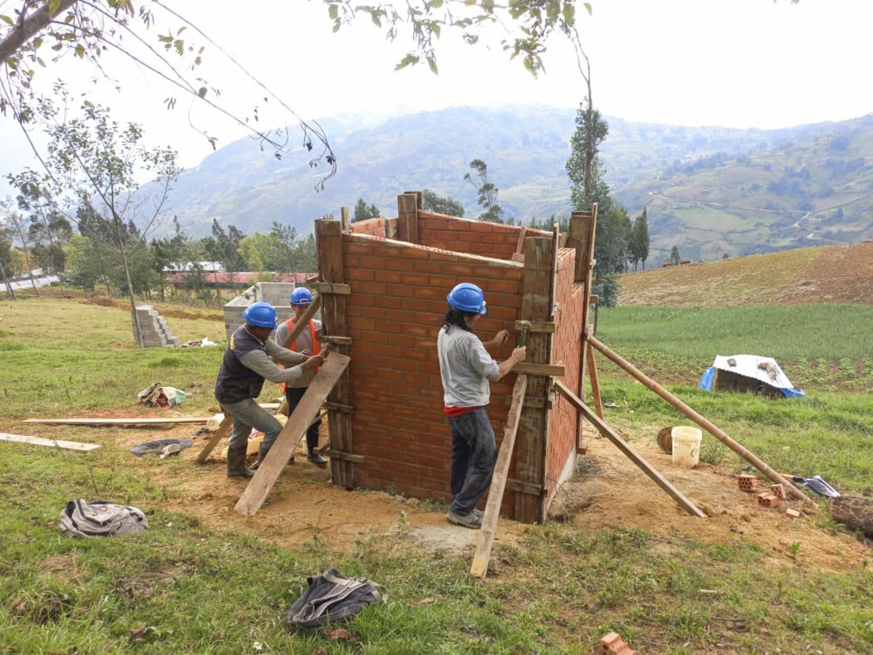 Ministerio de Vivienda inician obras de agua y saneamiento en provincias de Ayabaca y Huancabamba, región Piura, que beneficiará a más de 600 pobladores. ANDINA/Difusión