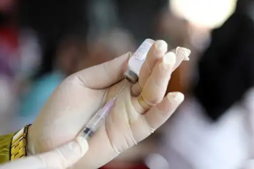 Chile aprueba uso de vacuna china de Sinovac en niños mayores de 6 años.