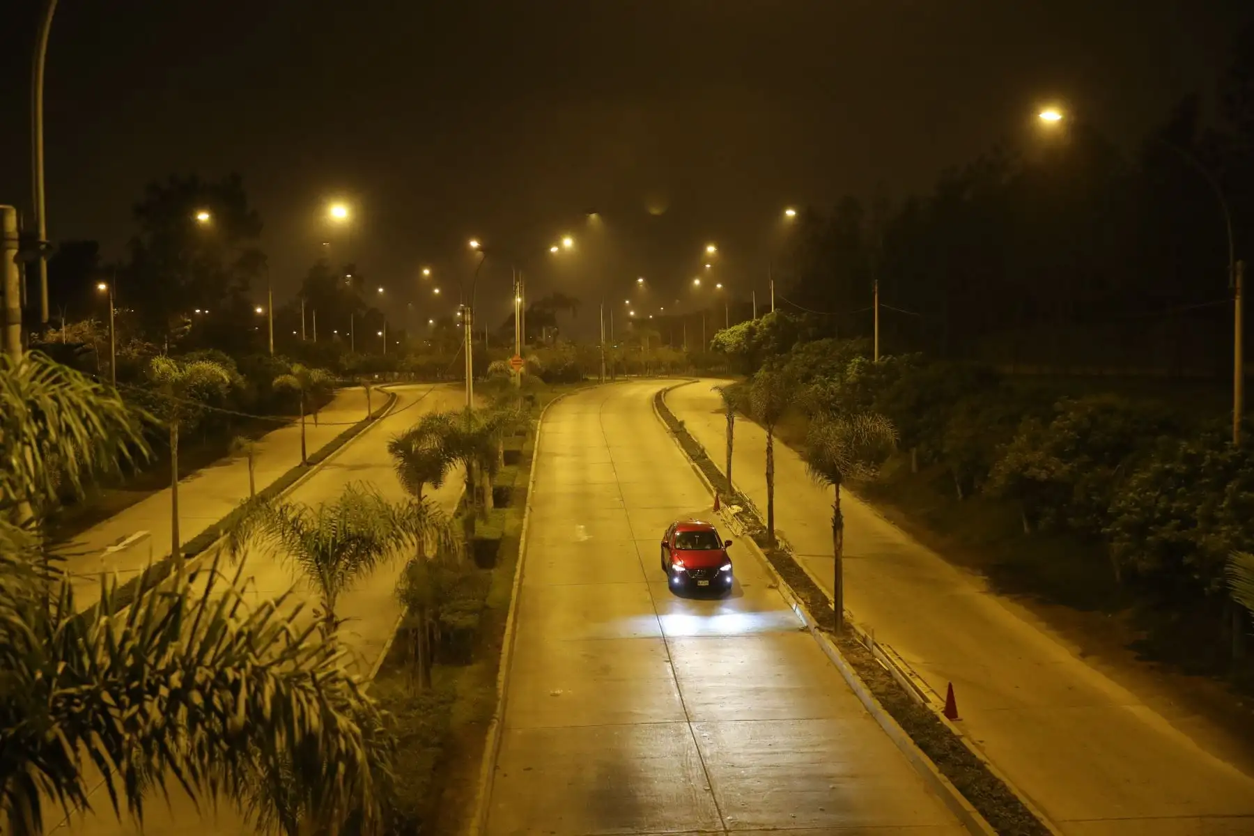Desde este lunes 6 de setiembre, el toque de queda en Lima Metropolitana y Callao inicia desde la 01:00 a.m. hasta las 4:00 a.m., según Decreto Supremo publicado este sábado por el Ejecutivo. Foto: ANDINA/Carla Patiño Ramírez