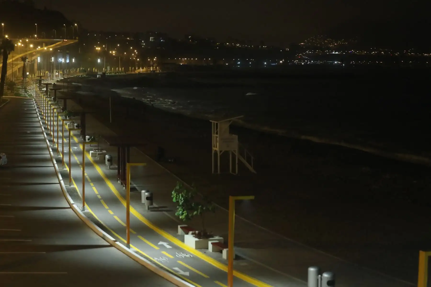 Desde este lunes 6 de setiembre, el toque de queda en Lima Metropolitana y Callao inicia desde la 01:00 a.m. hasta las 4:00 a.m., según Decreto Supremo publicado este sábado por el Ejecutivo. Foto: ANDINA/Carla Patiño Ramírez