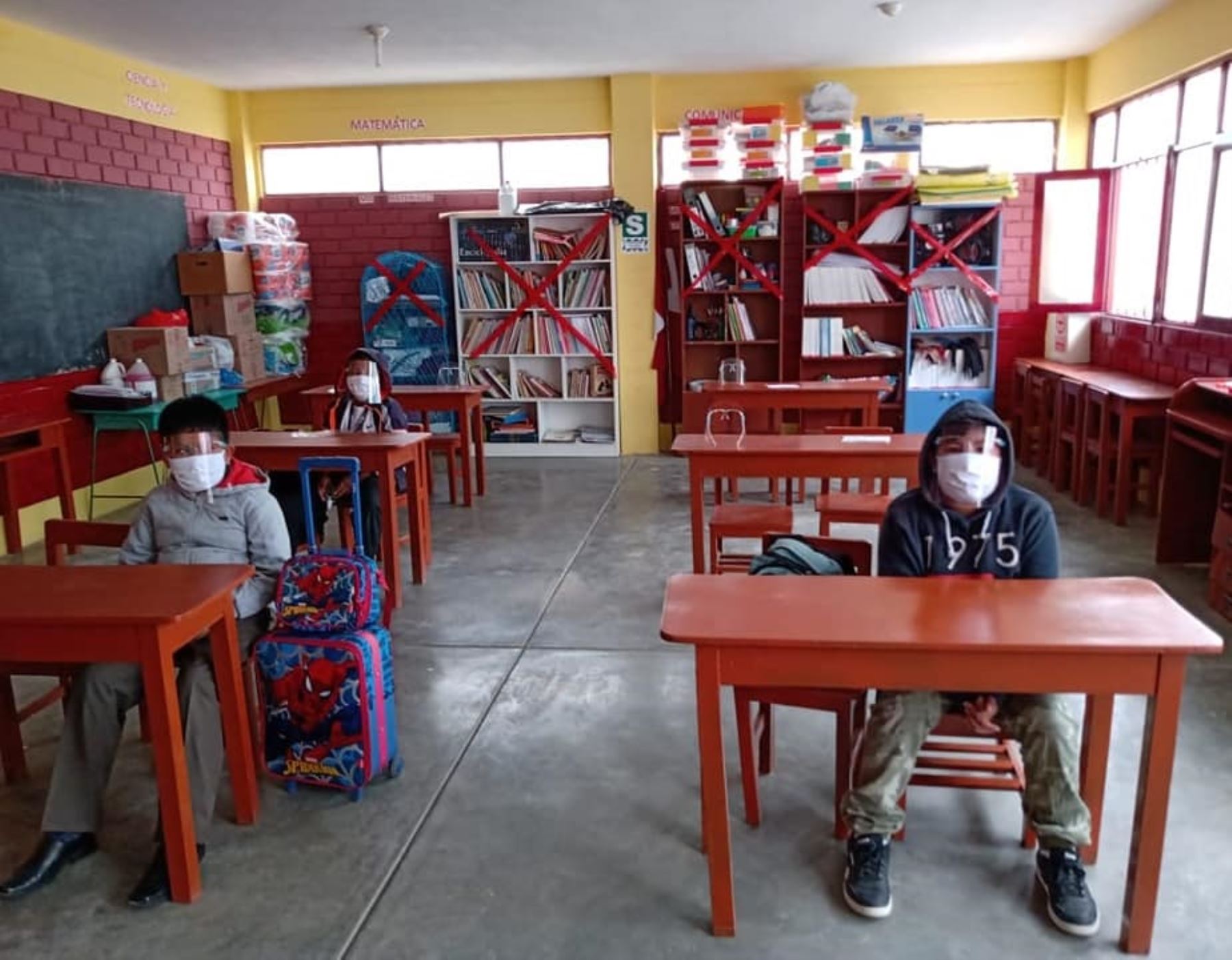 Estudiantes de tres colegios de provincia ancashina de Casma iniciaron las clases semipresenciales. ANDINA/Difusión