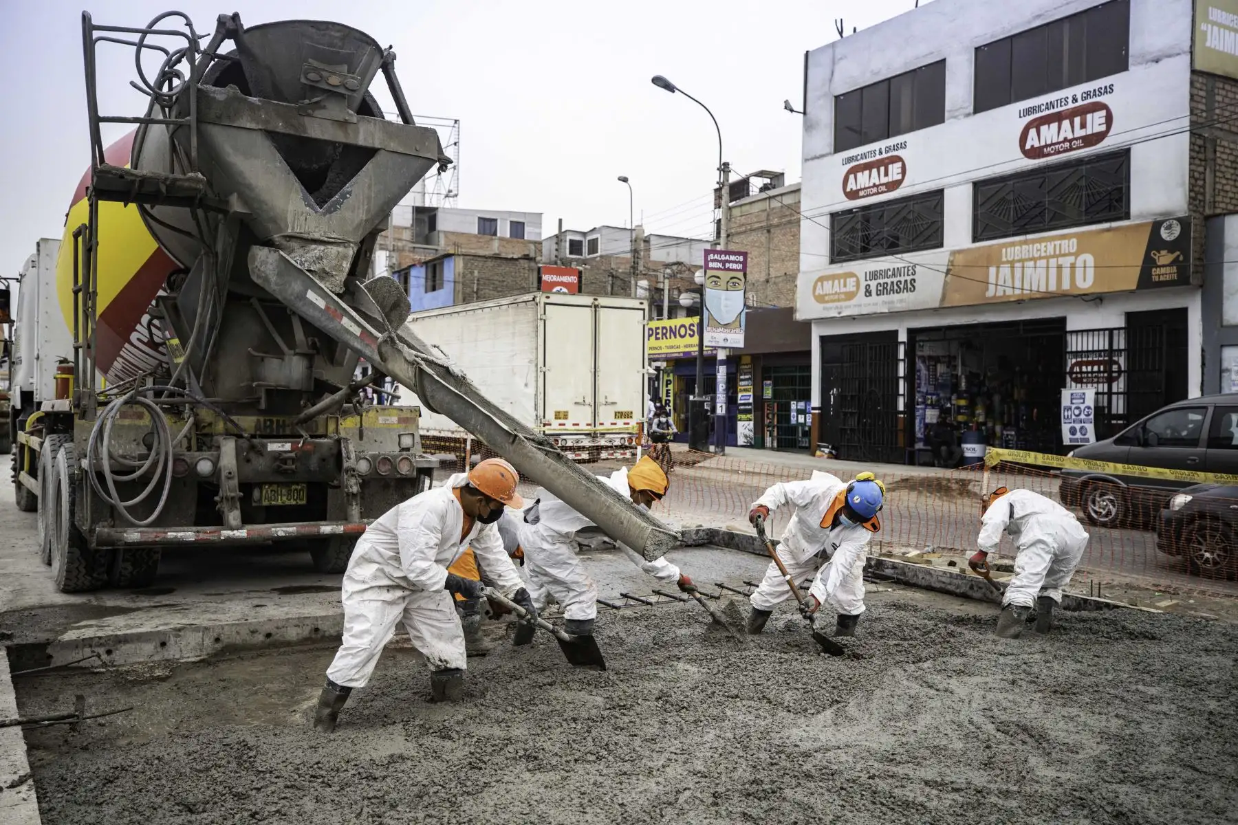 Jorge Muñoz Alcalde de la Municipalidad de Lima, supervisa avance de las obras de mejoramiento de la Av. Defensores del Morro en Chorrillos.
Foto: ANDINA/Municipalidad de Lima Jorge Muñoz Alcalde de la Municipalidad de Lima, supervisa avance de las obras de mejoramiento de la Av. Defensores del Morro en Chorrillos.
Foto: ANDINA/Municipalidad de Lima