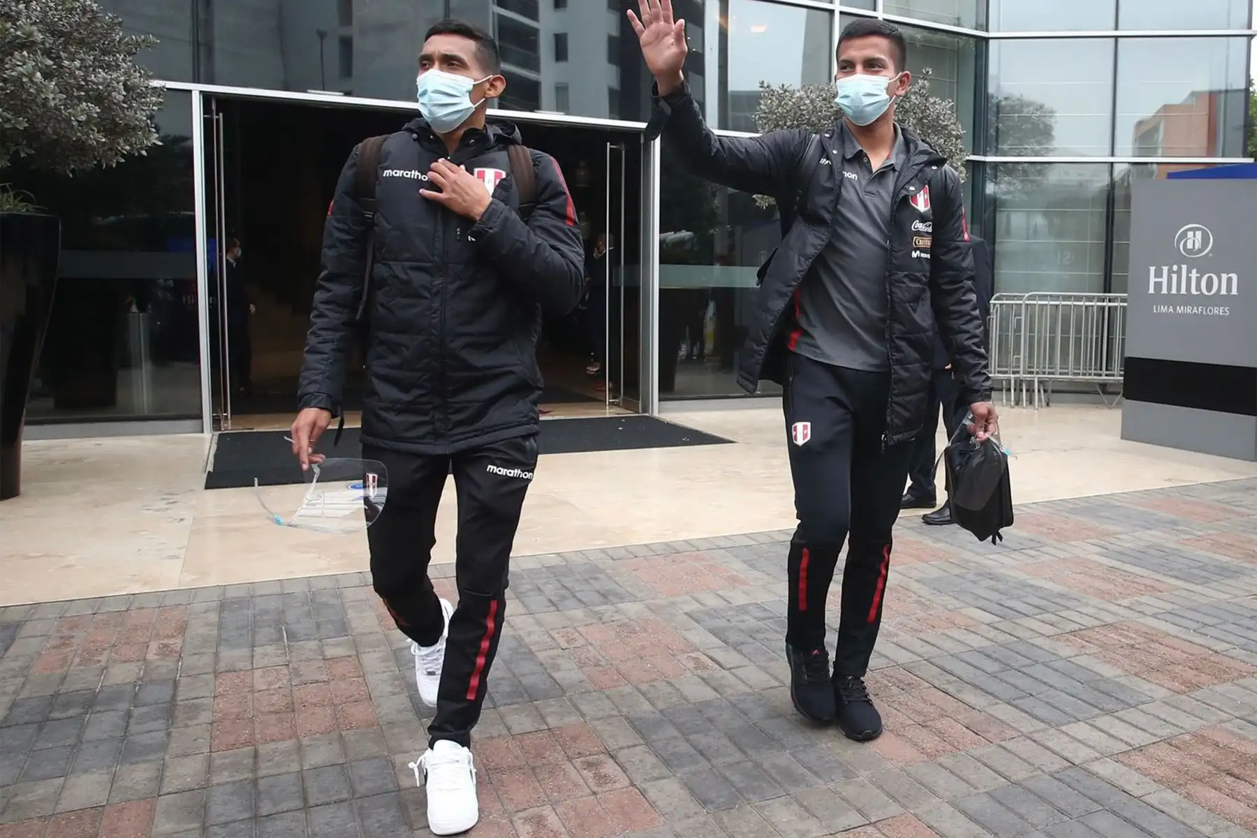 Selección Peruana, deja su hotel de concentración y se dirige al aeropuerto Jorge Chávez. En la imagen el jugador Christopher Gonzales.
Foto: Selección Peruana