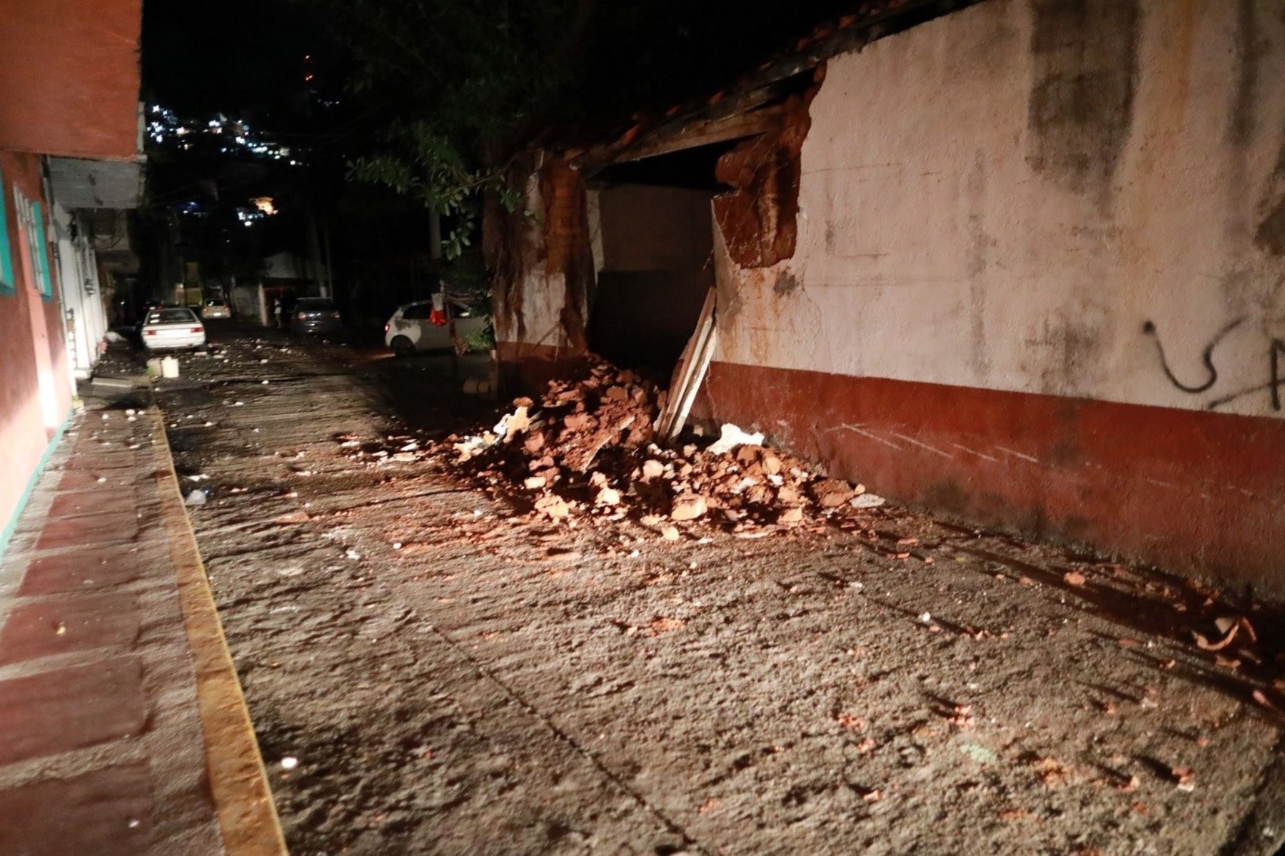 Vista de los daños en las viviendas debido al sismo de 7.1 en el balneario de Acapulco, en el estado de Guerrero (México). Foto: EFE