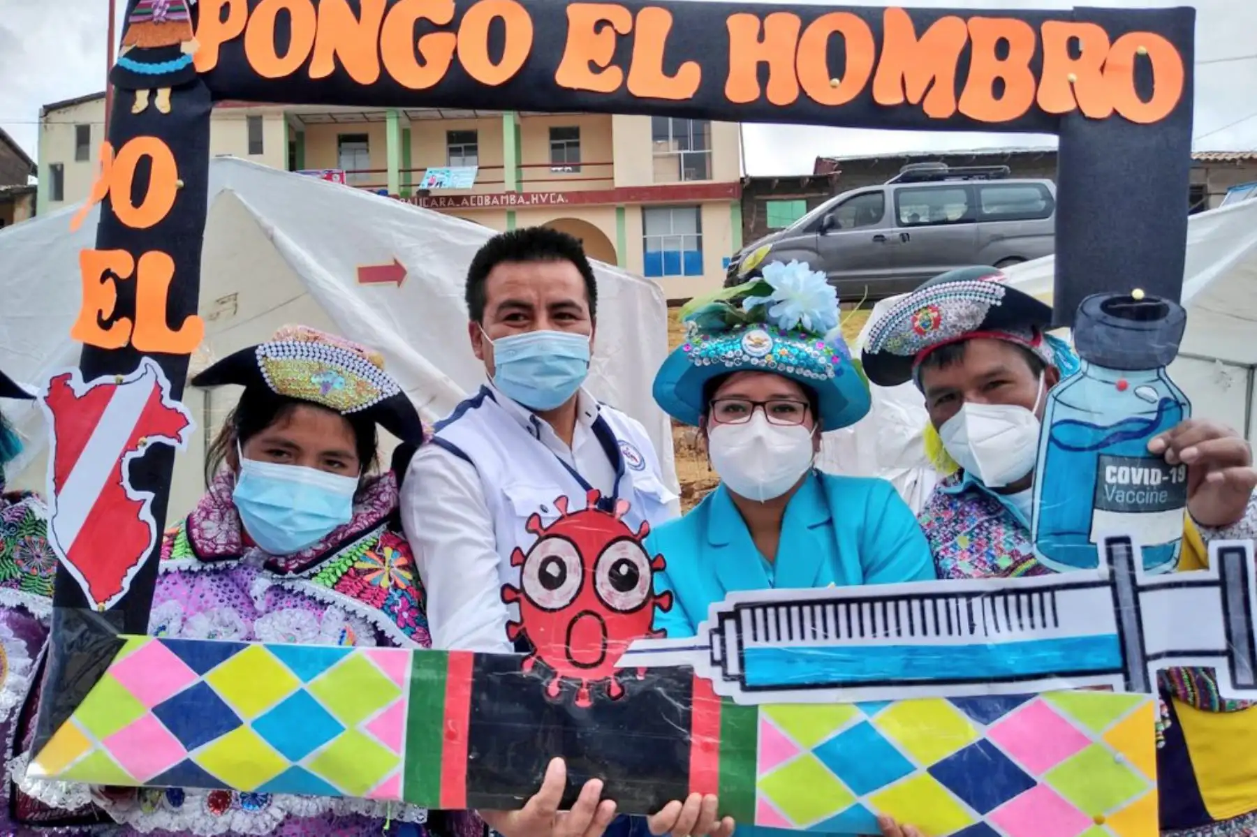 En Huancavelica, se inició la jornada de vacunación contra la COVID-19 para personas de 18 años a más en la comunidad campesina de Chopccapampa en Paucará. Foto: ANDINA/MINSA