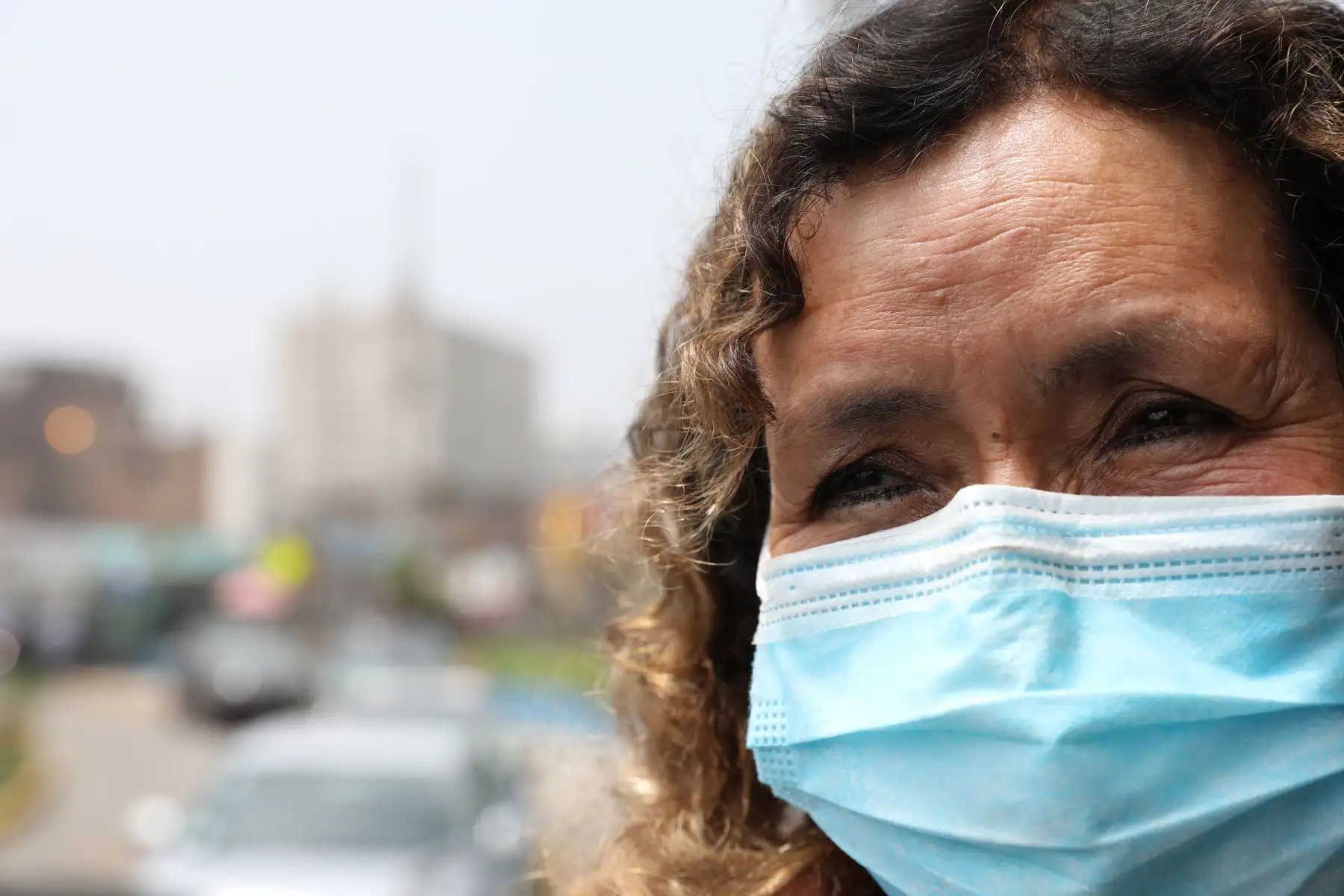 Especialistas del Hospital Almenara realizaron primer trasplante de membrana amniótica del ojo. La Innovadora cirugía logró que se regeneren los tejidos y la paciente Julia Lila Añorga Valverde, de 61 años, recupere la visión. Foto: ANDINA/Andrés Valle