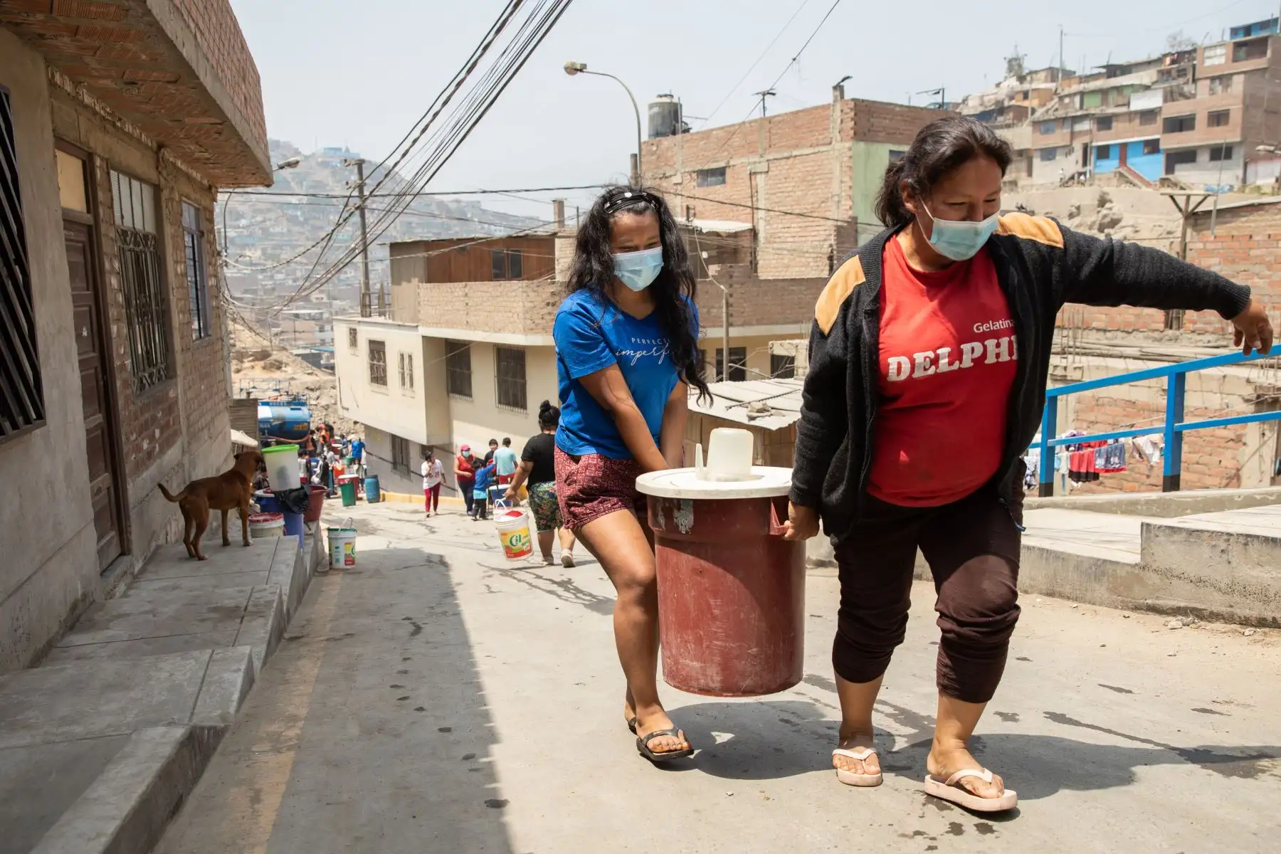 Municipalidad Metropolitana de Lima  apoya con abastecimiento de agua en el distrito de San Juan de Lurigancho.
Foto: MML