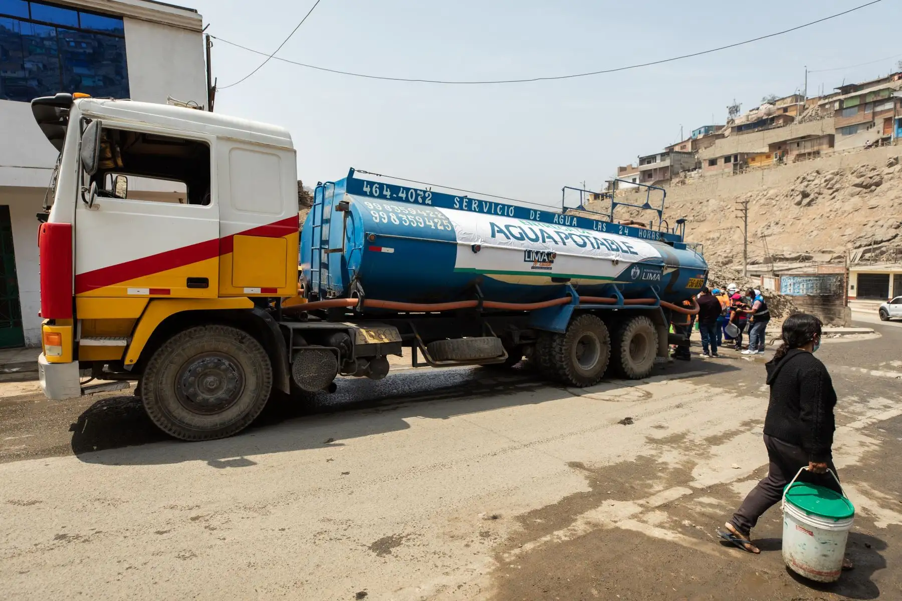 Municipalidad Metropolitana de Lima  apoya con abastecimiento de agua en el distrito de San Juan de Lurigancho.
Foto: MML