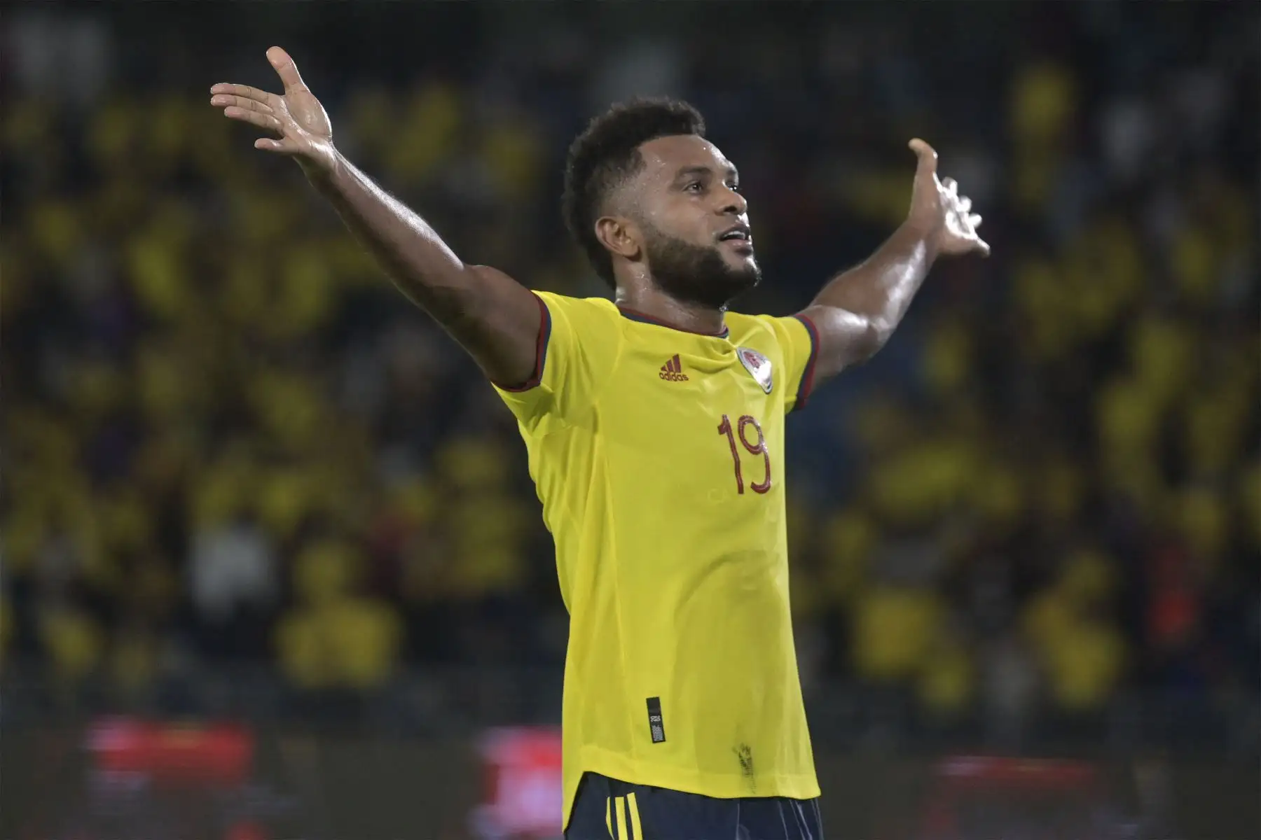 El colombiano Miguel Ángel Borja celebra tras anotar contra Chile durante el partido clasificatorio sudamericano para la Copa Mundial de la FIFA Qatar 2022.
Foto: AFP