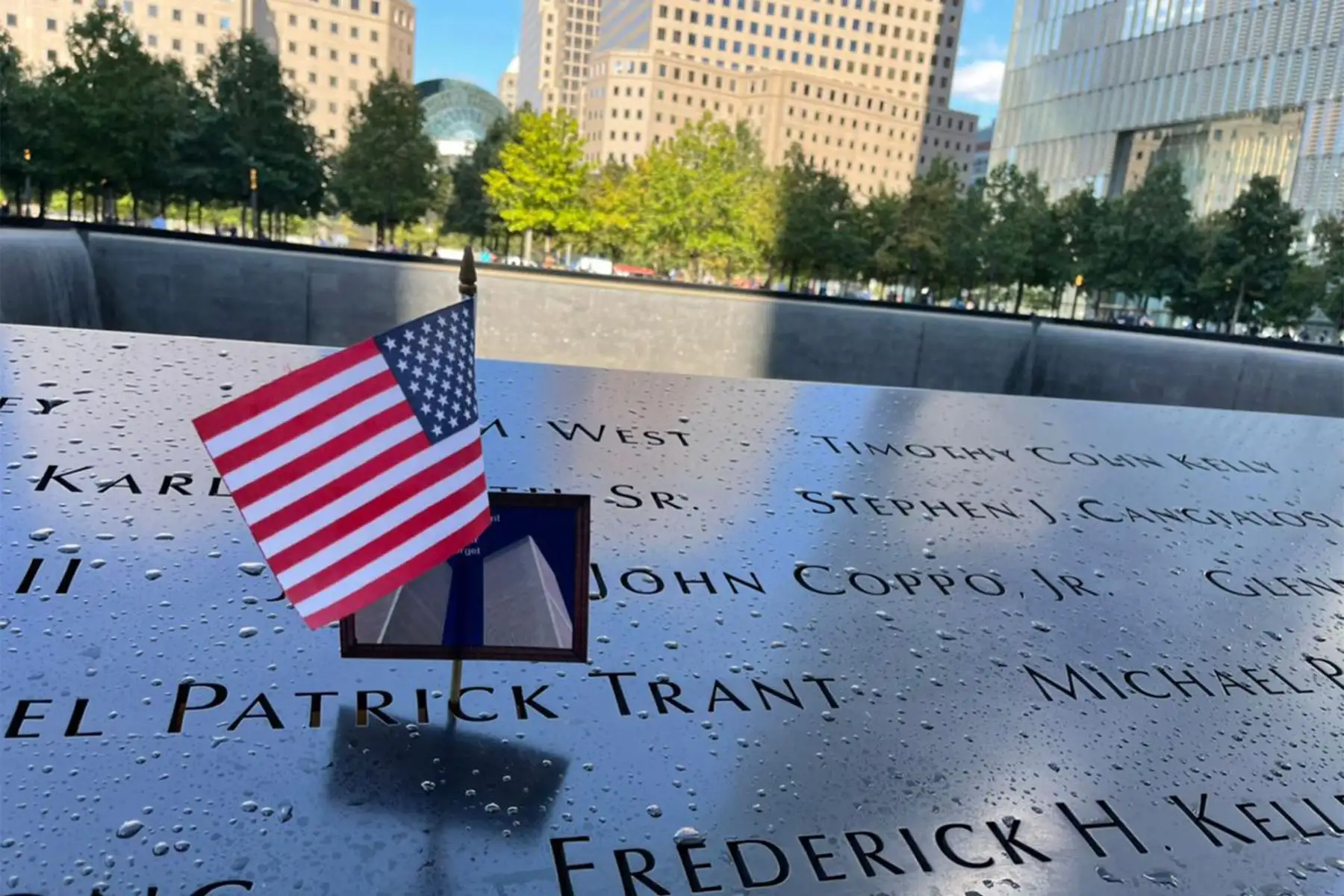 A 20 años del atentado a las Torres Gemelas, autoridades de EE.UU se preparan para recordar a los fallecidos  del  11 de setiembre del 2001  en Nueva York.
Fotos: Andina/Jimena Paz A 20 años del atentado a las Torres Gemelas, autoridades de EE.UU se preparan para recordar a los fallecidos  del  11 de setiembre del 2001  en Nueva York.
Fotos: Andina/Jimena Paz