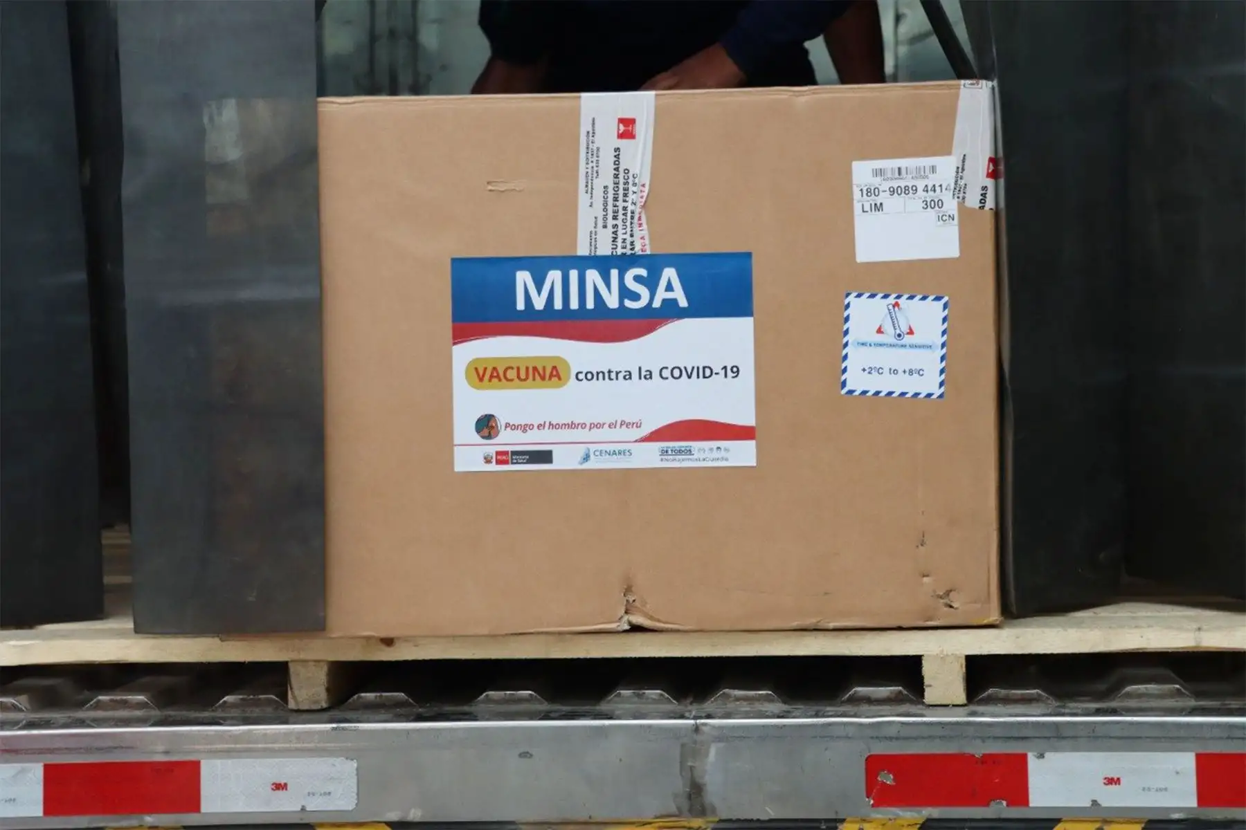 Un total de 21 060 dosis de vacunas contra la covid -19 llegaron hoy a Cajamarca que continuará vacunando a personas desde los 30 años en las  zonas urbanas y desde 18 años en 96 distritos rurales.
Foto: Minsa