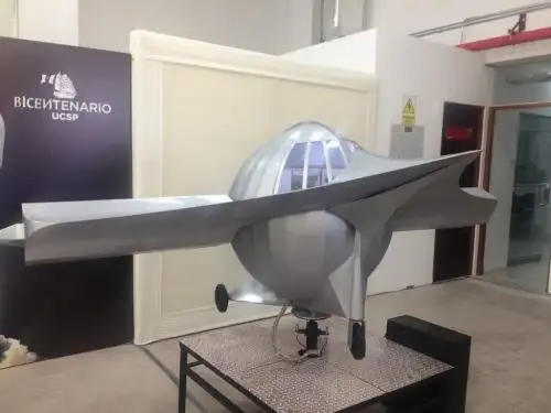 Investigadores de la Universidad Católica San Pablo de Arequipa elaboraron el prototipo de nave espacial diseñado por Pedro Paulet Mostajo, el ilustre científico arequipeño considero pionero de la era espacil y padre de la astronáutica mundial. ANDINA/Difusión