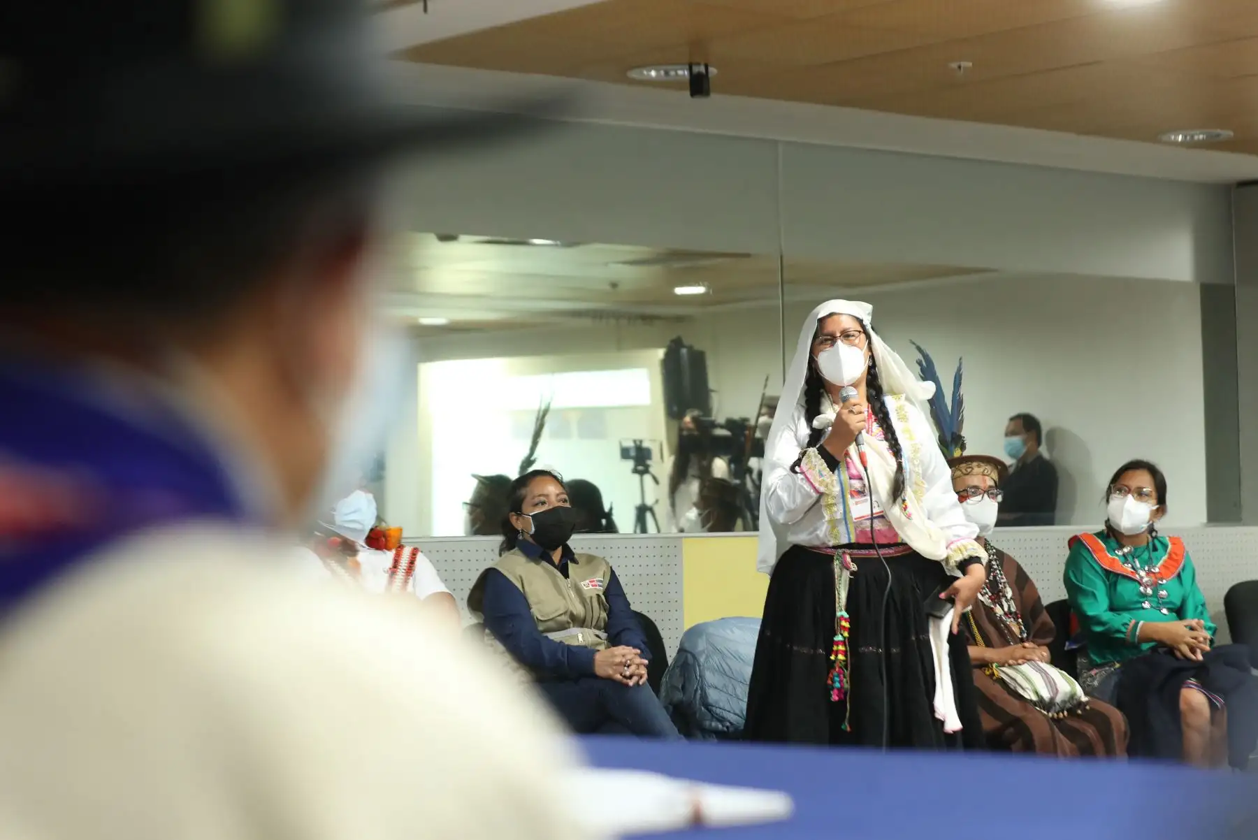 El ministro de Cultura, Ciro Gálvez, inaugura el Primer Encuentro de Gestores Interculturales, donde se dieron a conocer las experiencias de trabajo de sensibilización que desarrollaron las 22 regiones del país durante el proceso de vacunación nacional contra la Covid-19.
Foto: ANDINA/Carla Patiño