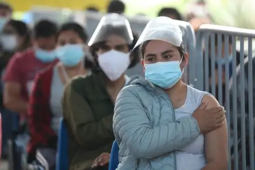 Del total mencionado, 12 millones 903,978 corresponden a la primera dosis y 9 millones 004,920, a la segunda dosis. AND INA/Carla Patiño Ramírez