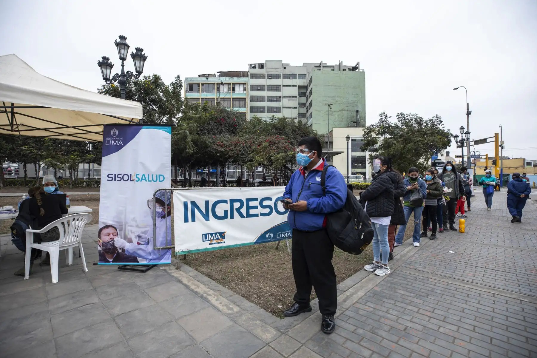 La Municipalidad de Lima realizó la campaña de salud Lima te Cuida en el Cercado de Lima donde realizaron descartes de covid-19. Foto: MML