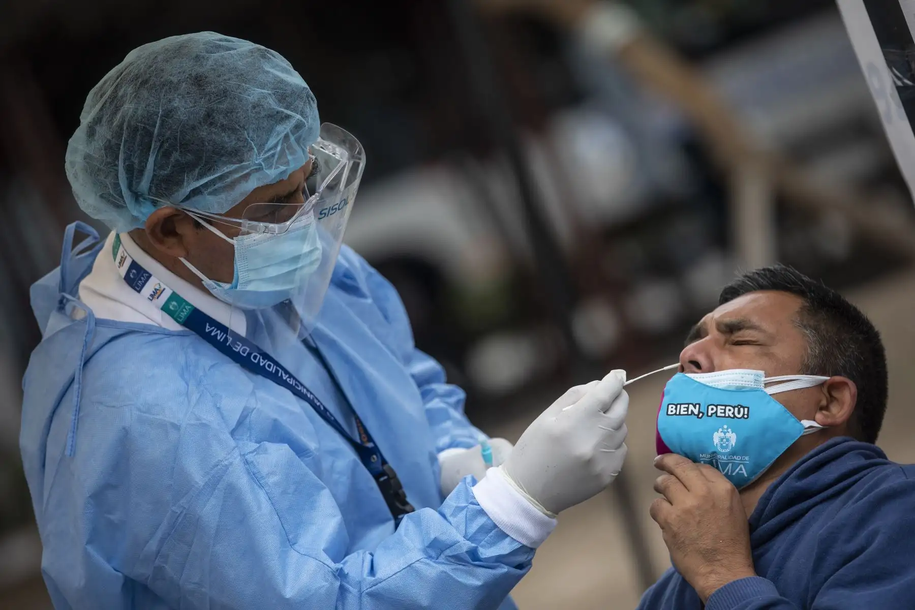 La Municipalidad de Lima realizó la campaña de salud Lima te Cuida en el Cercado de Lima donde realizaron descartes de covid-19. Foto: MML