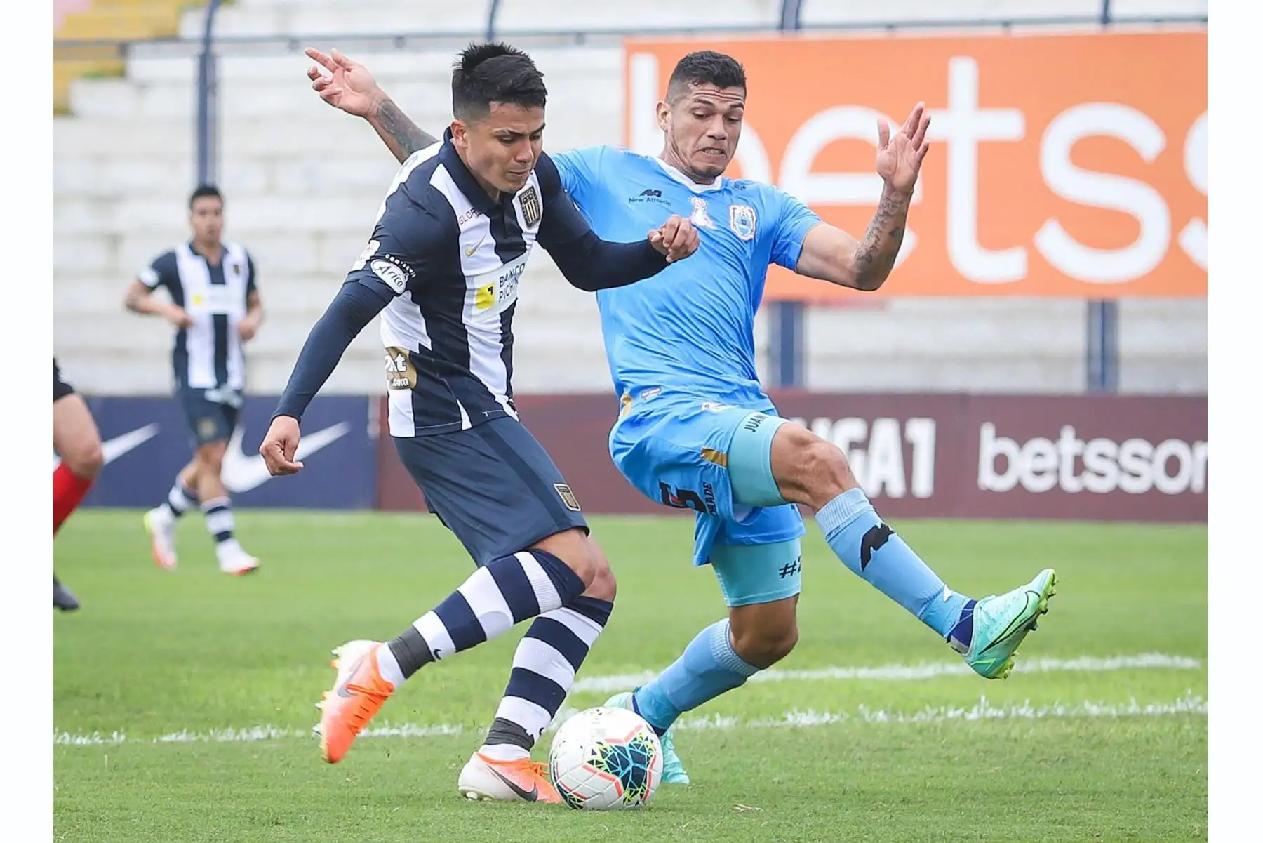 Alianza Lima choca ante Binacional por la décima jornada de la Liga 1, en el estadio Iván Elías Moreno. Foto: Liga 1