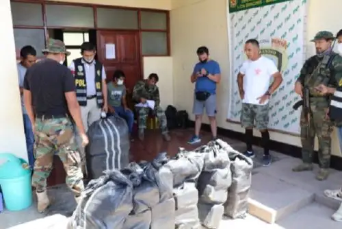 Organizaciones criminales captan principalmente a jóvenes indígenas y menores de edad para el ruteo de mochilas artesanales con cocaína.: en operativo combinado incautan 405 kilogramos de cocaína