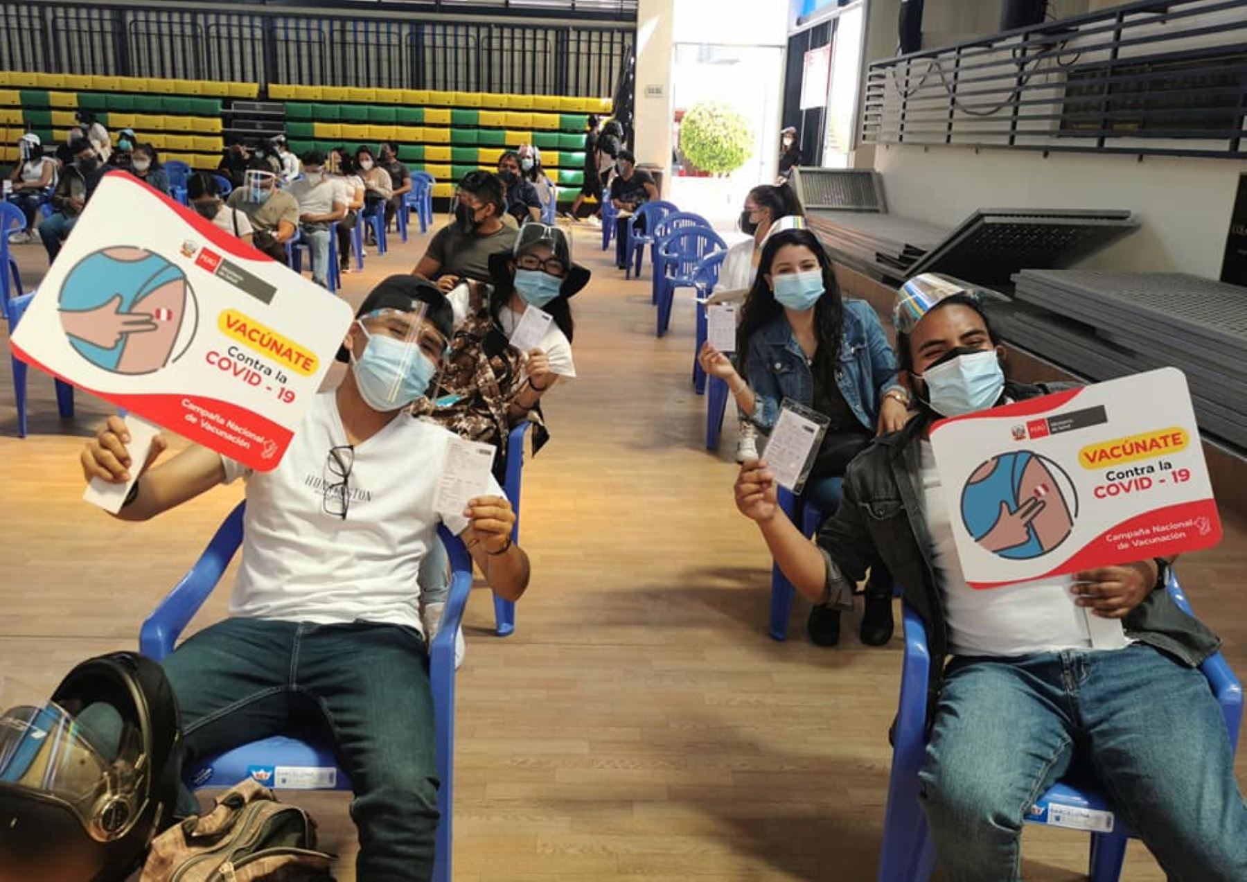 Arequipa: estudiantes universitarios superaron todas las expectativas para vacunarse