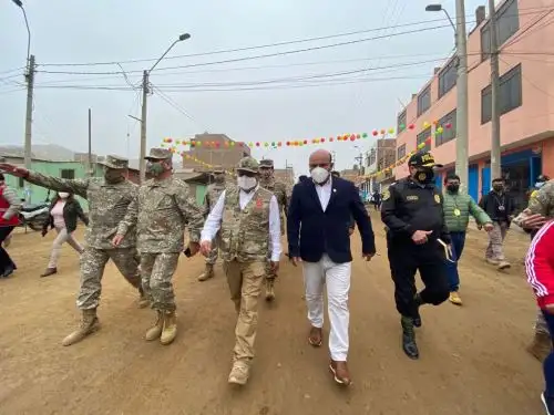 Ministro de Defensa, Walter Gutiérrez, entregó esta mañana las obras de mejoramiento de vías carrozables ejecutadas por el Ejército en el distrito de Pachacámac,