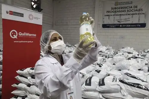 El programa Qali Warma entrega alimentos de primera necesidad a la población vulnerable desde el año pasado. Foto: ANDINA/Difusión