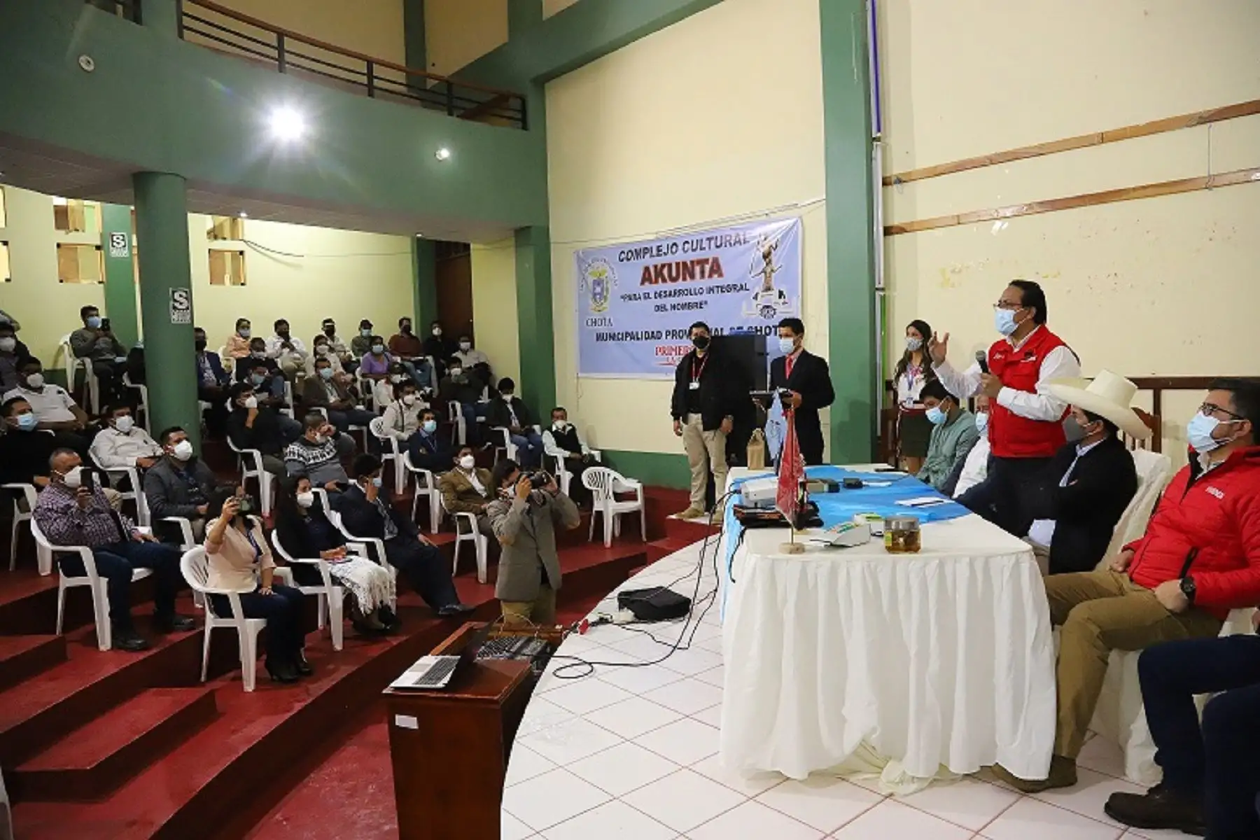 Ministro Roberto Sánchez en Cajamarca.