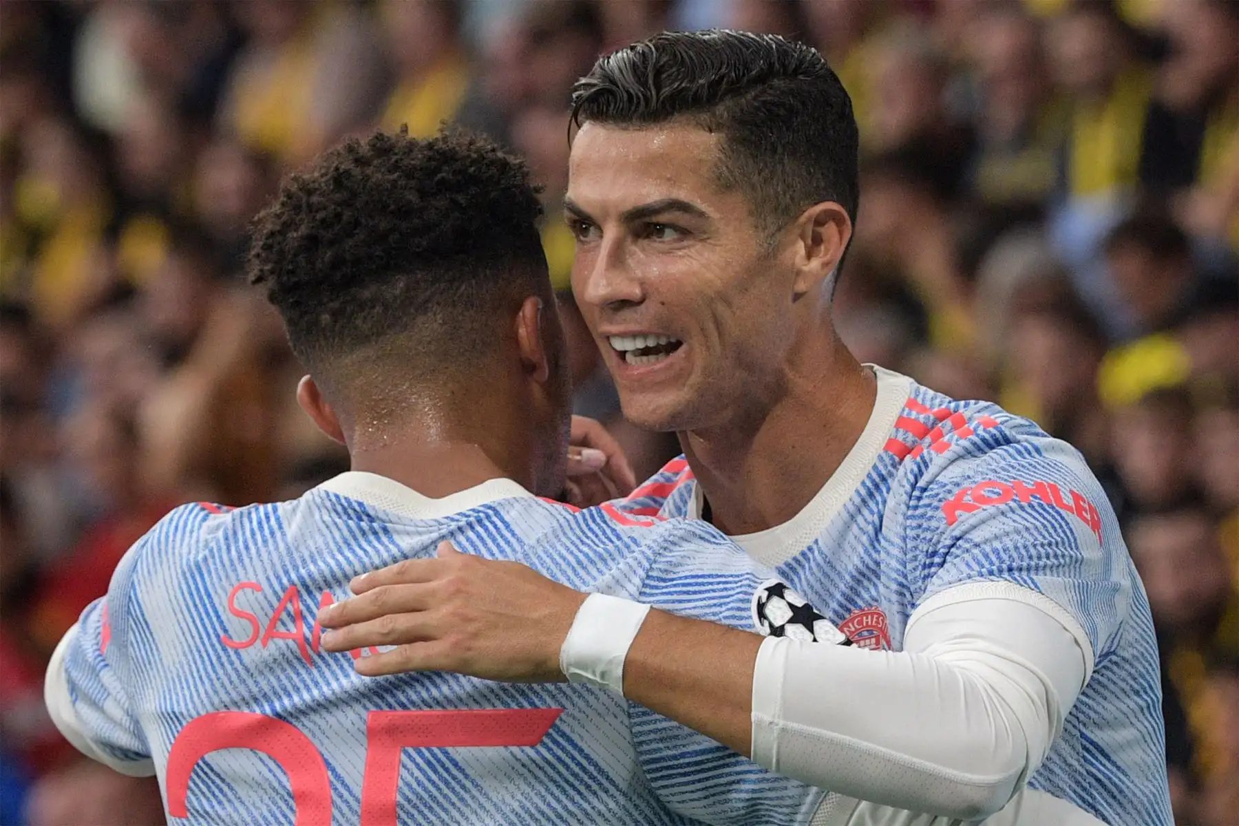 El delantero portugués del Manchester United, Cristiano Ronaldo, celebra tras marcar un gol durante el partido de fútbol del Grupo F de la Liga de Campeones de la UEFA entre el Young Boys y el Manchester United.
Foto: AFP