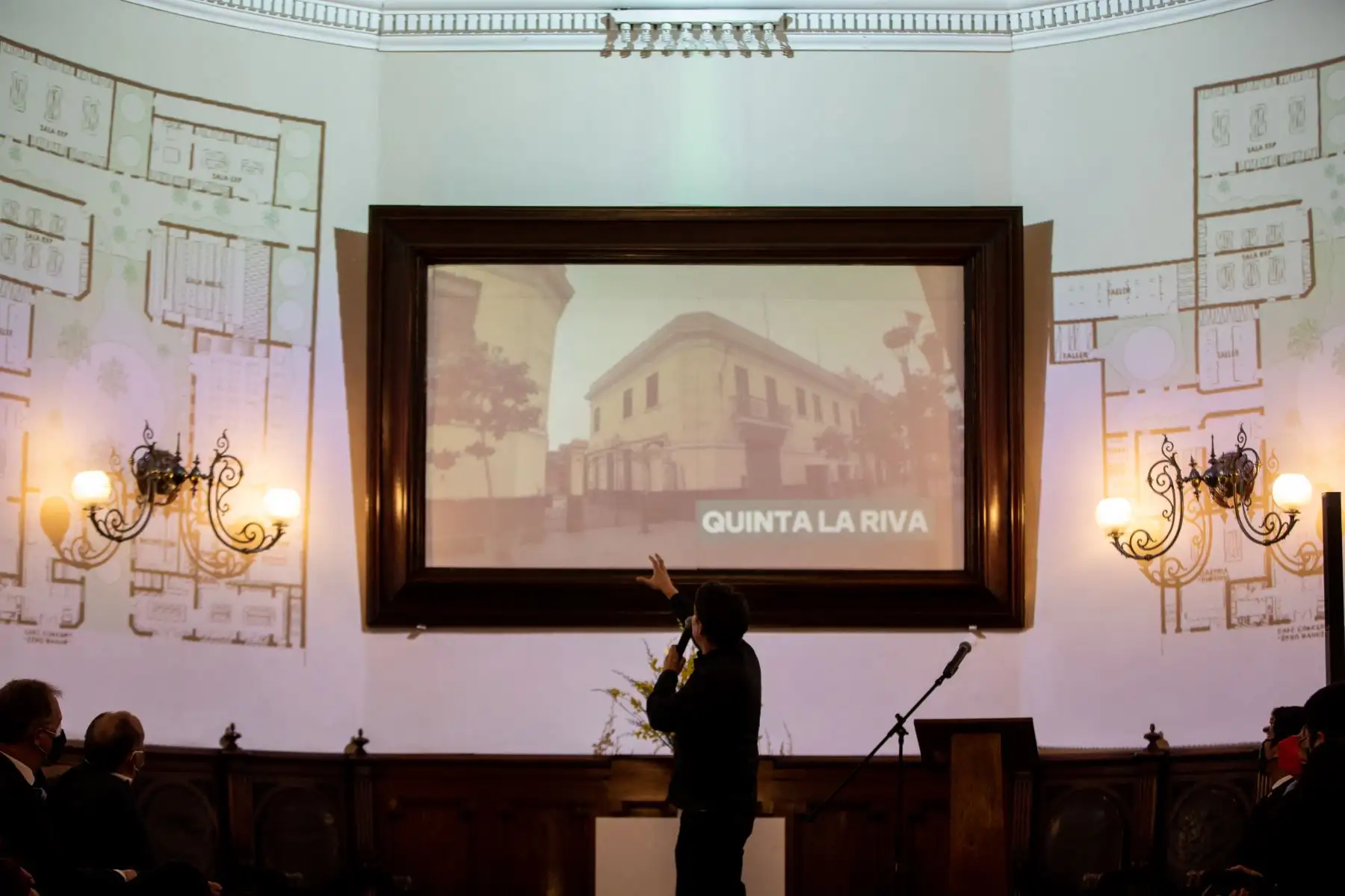 En conmemoración por los 100 años del nacimiento de Chabuca Granda, el alcalde Jorge Muñoz participa de la presentación del museo Casa Chabuca en el Centro Cultural de la Beneficencia de Lima. Chabuca Granda es una fuente inagotable de inspiración. Lima está impregnada de su talento y ese gran amor al Perú. Por ello, el museo Casa Chabuca será un importante espacio cultural en homenaje a ella y servirá como una plataforma de desarrollo artístico. Foto: MML