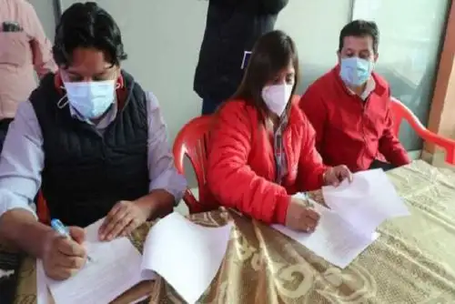 Viceministra de Transportes,Verónica Cáceres, participó del encuentro ante el llamado de las organizaciones civiles, quienes solicitan el reinicio de los trabajos en la carretera, obra a cargo del Gobierno Regional de Junín y para la cual el MTC transfirió S/ 175 millones entre el 2018 y el 2021.
