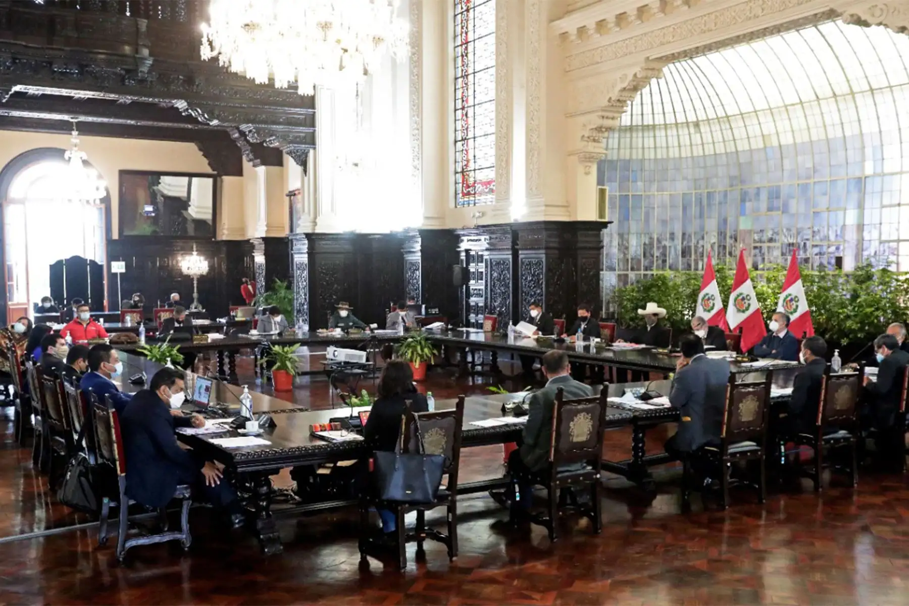 Presidente del Consejo de Ministros, Guido Bellido , participa del Consejo de Ministros encabezado por el Presidente de la República, Pedro Castillo. En la sesión, se tratan los avances en cada sector y se articulan nuevas acciones para continuar impulsando el desarrollo del país.
Foto: PCM