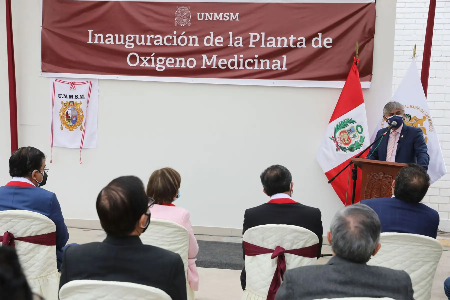 Universidad Nacional Mayor de San Marcos  puso en funcionamiento una moderna planta de oxígeno medicinal en la Clínica Universitaria para enfrentar esta enfermedad.
Foto: ANDINA/ Andrés Valle
