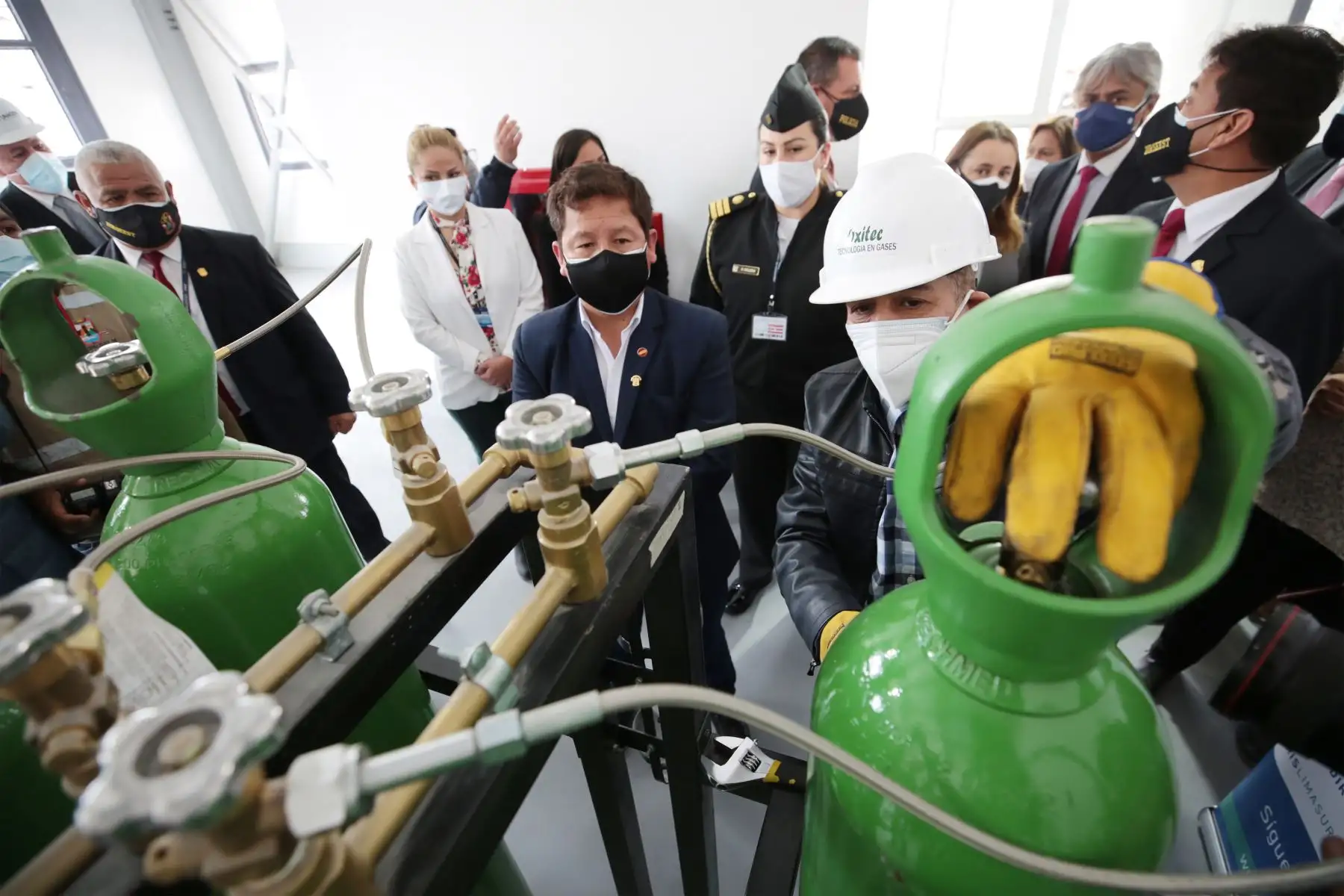 El presidente del Consejo de Ministros, Guido Bellido , junto a autoridades del Ejecutivo y gobierno local, inaugura nueva planta de oxígeno medicinal en Villa María del Triunfo.
Foto: PCM