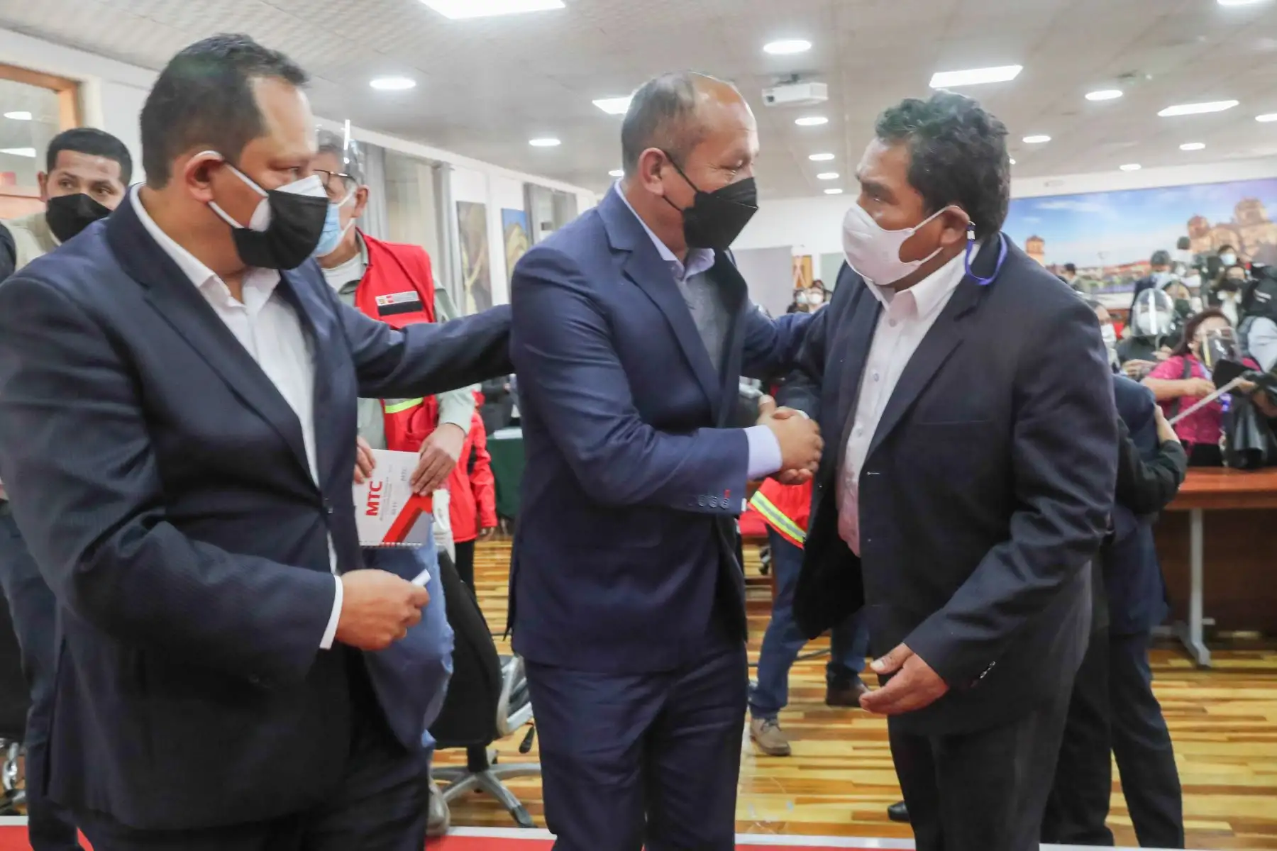 El Ministro de Transportes y Comunicaciones, Juan Silva presentó a las empresas que se encargarán de la construcción y supervisión del Aeropuerto Internacional de Chinchero.
Foto: MTC