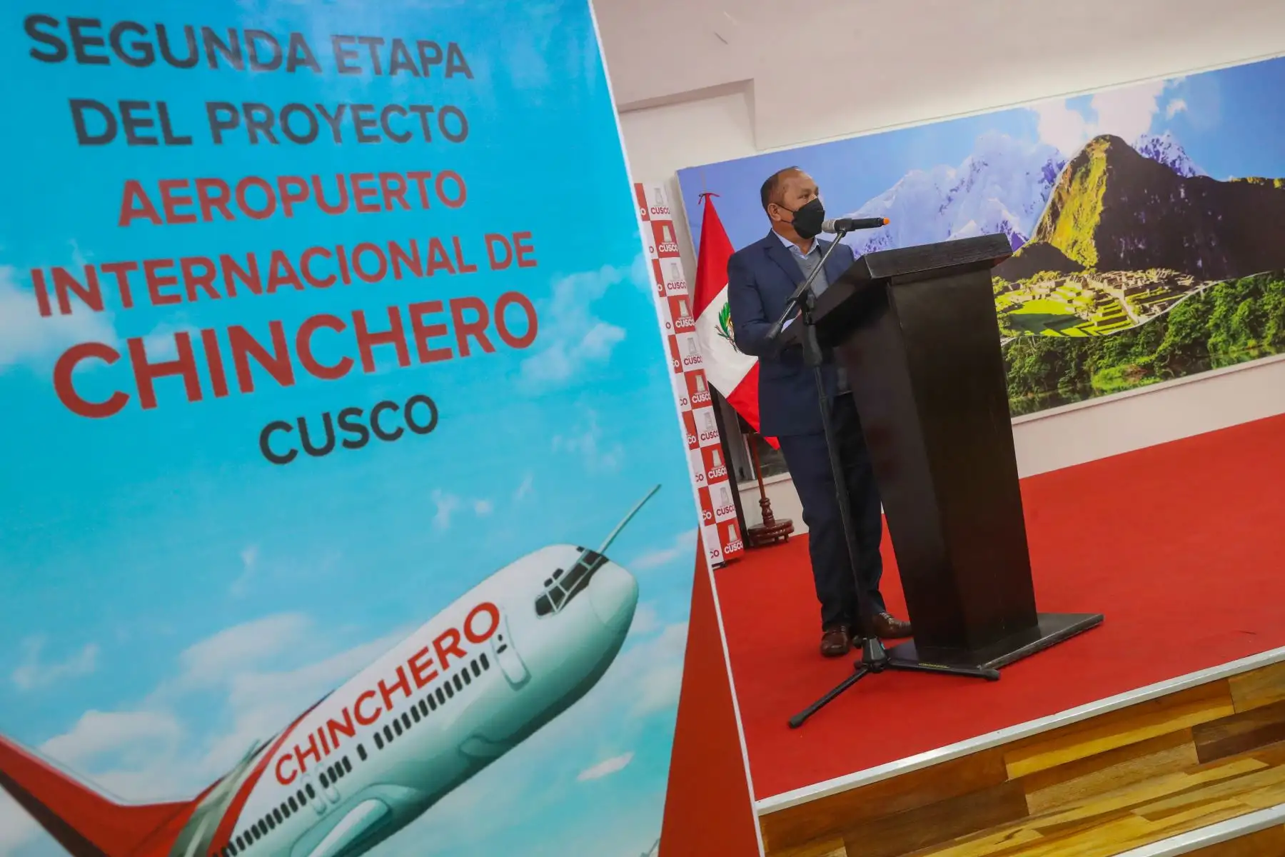El Ministro de Transportes y Comunicaciones, Juan Silva presentó a las empresas que se encargarán de la construcción y supervisión del Aeropuerto Internacional de Chinchero.
Foto: MTC
