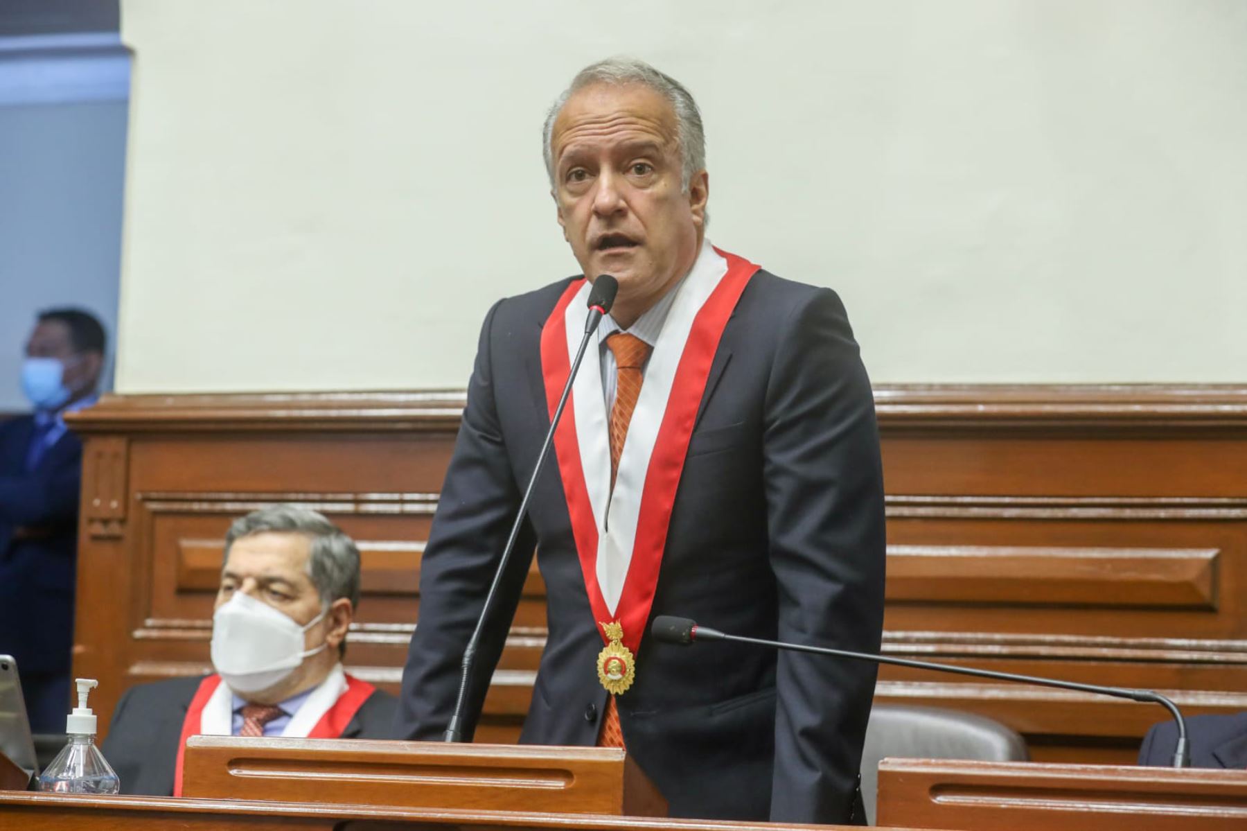 Congreso: Hernando Guerra García pide a Comisión de Ética que vea su caso