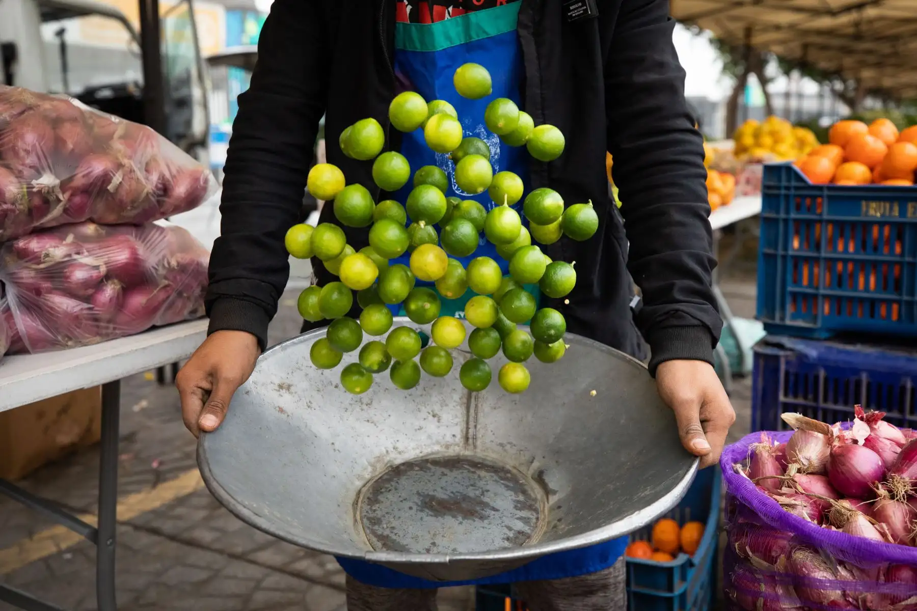 Municipalidad de Lima  promueve los Mercados Móviles en el Cercado de Lima. Foto: MML