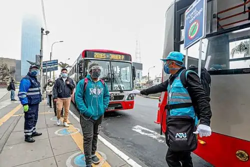 Personal de la ATU vela por el cumplimiento de los protocolos anticovid-19 e Lima y Callao.