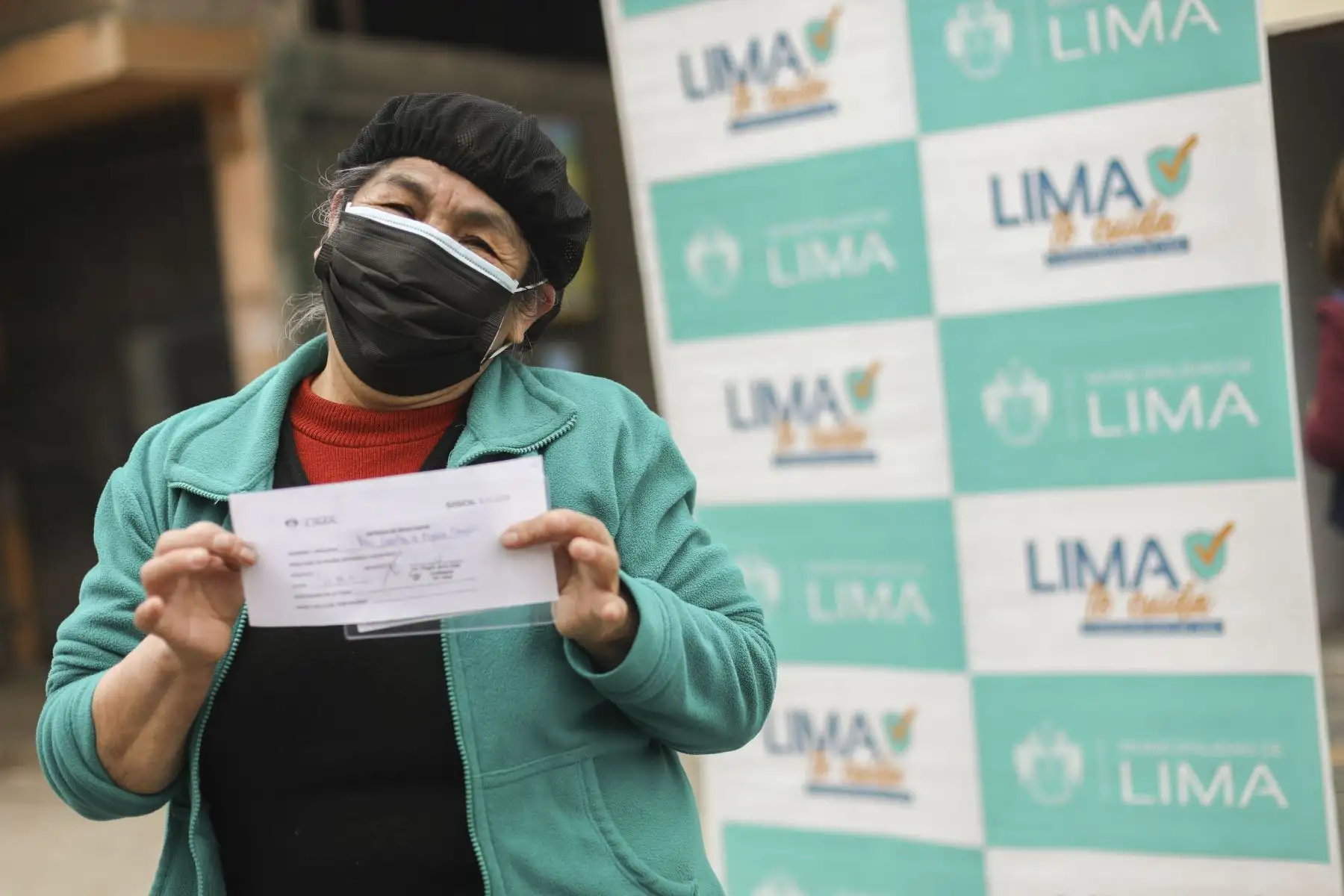Campaña Lima te Cuida realizó pruebas de descarte Covid-19 a vecinos y comerciantes del mercado de San Pedro en Villa El Salvador. Foto: ANDINA/Municipalidad de Lima